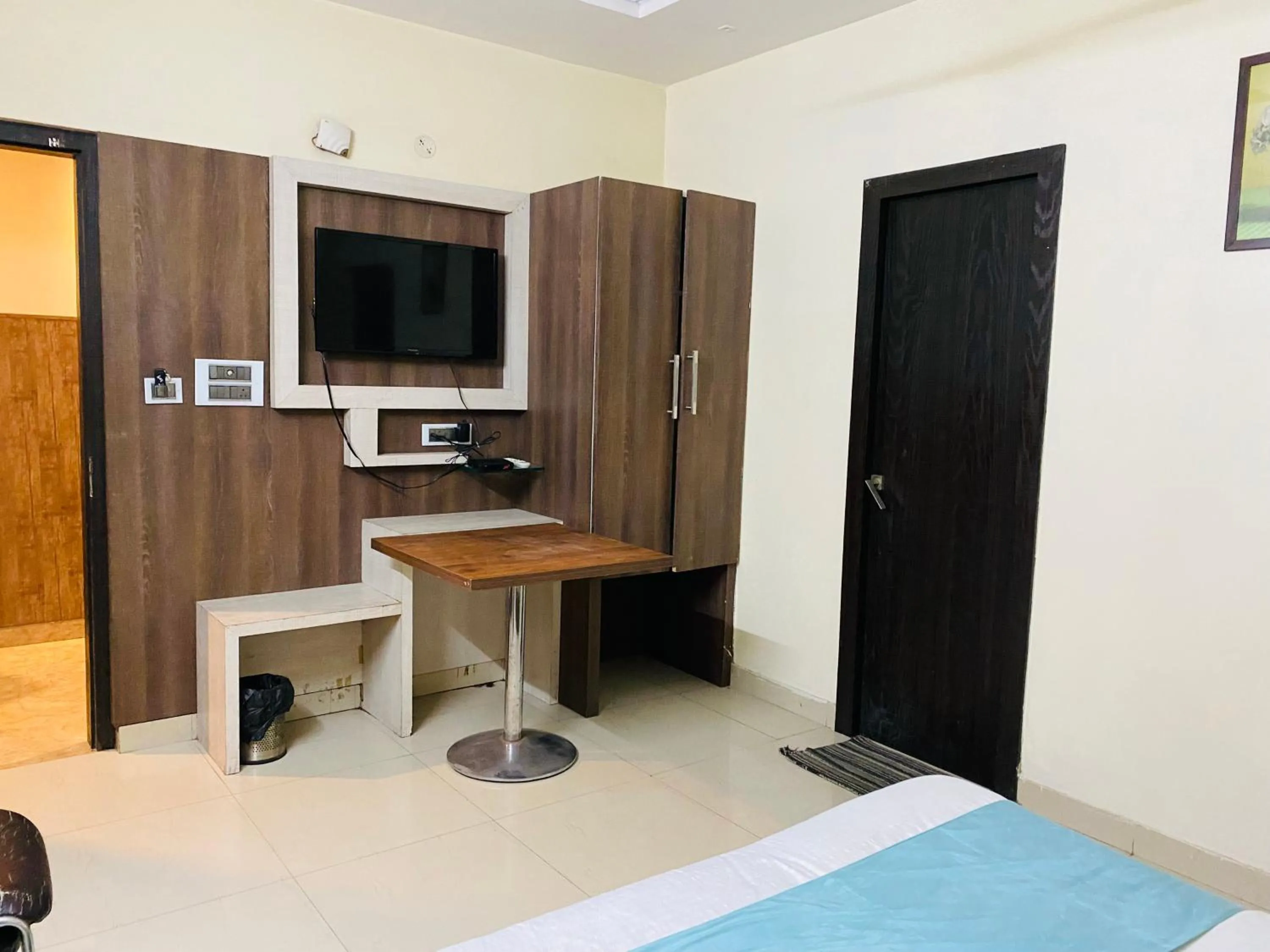 Bed in Hotel Royal Galaxy