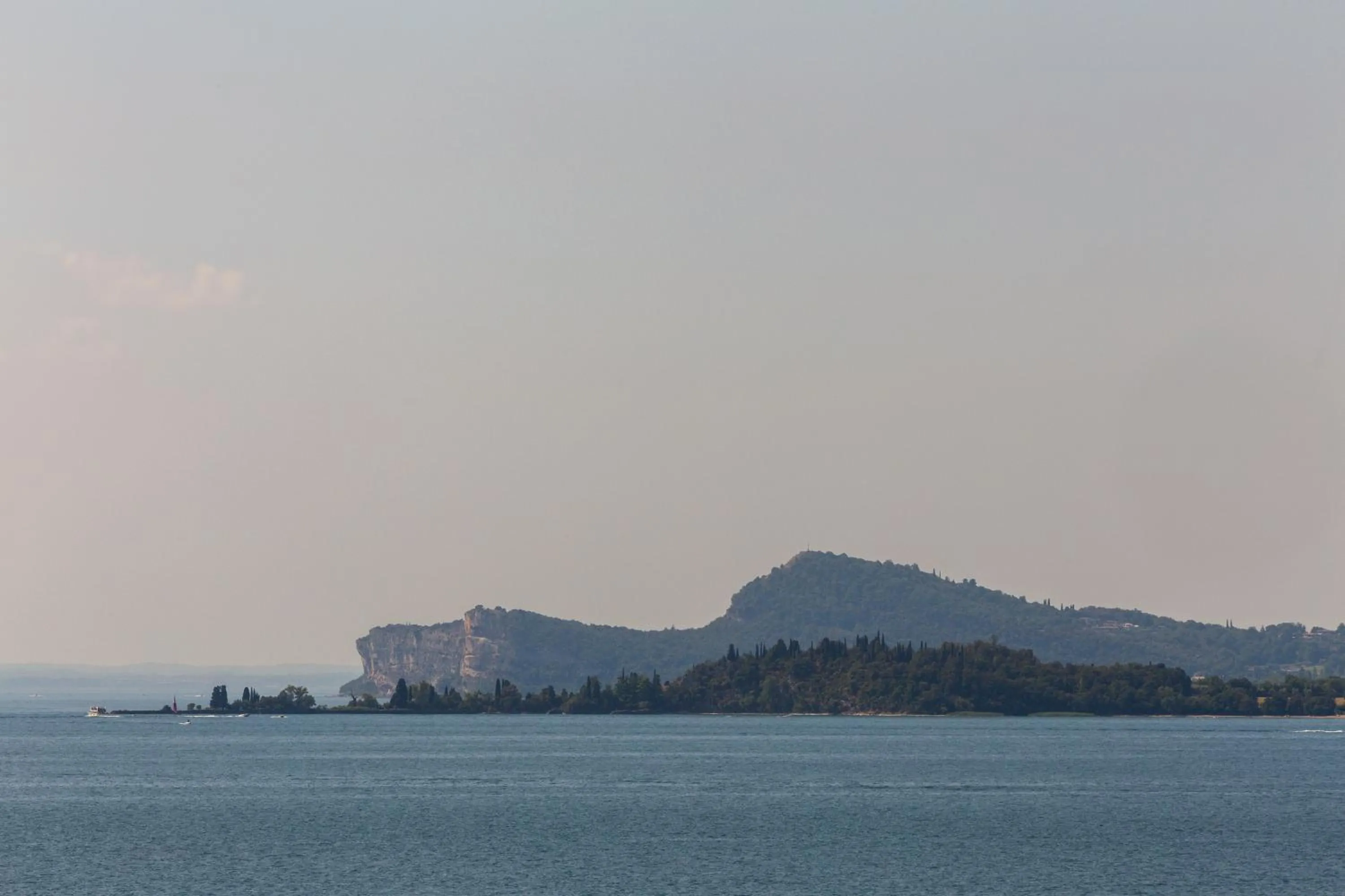 Lake view in Hotel Villa Florida & Suite Apartments