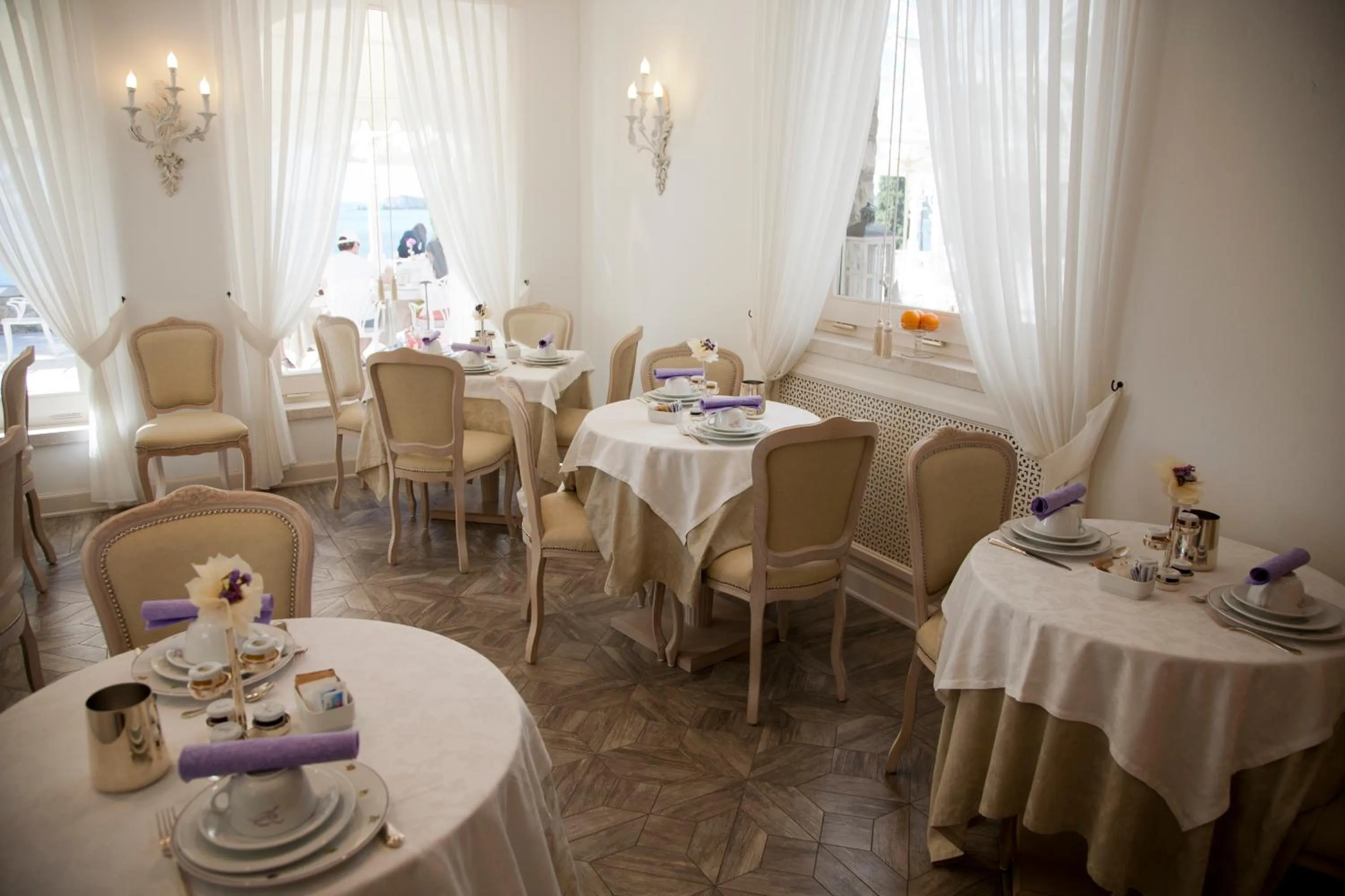 Breakfast in Hotel Villa Florida & Suite Apartments