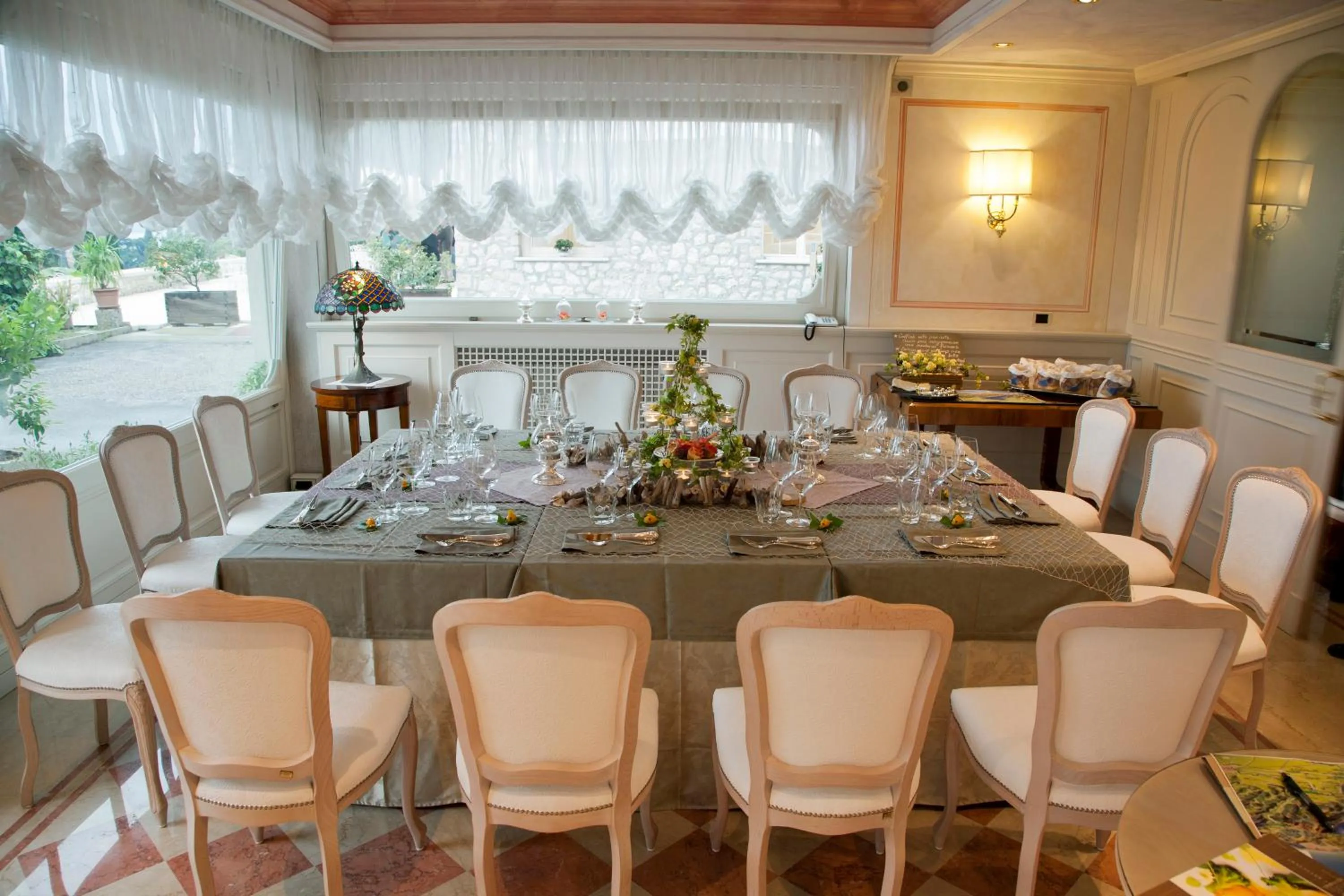 Banquet/Function facilities in Hotel Villa Florida & Suite Apartments