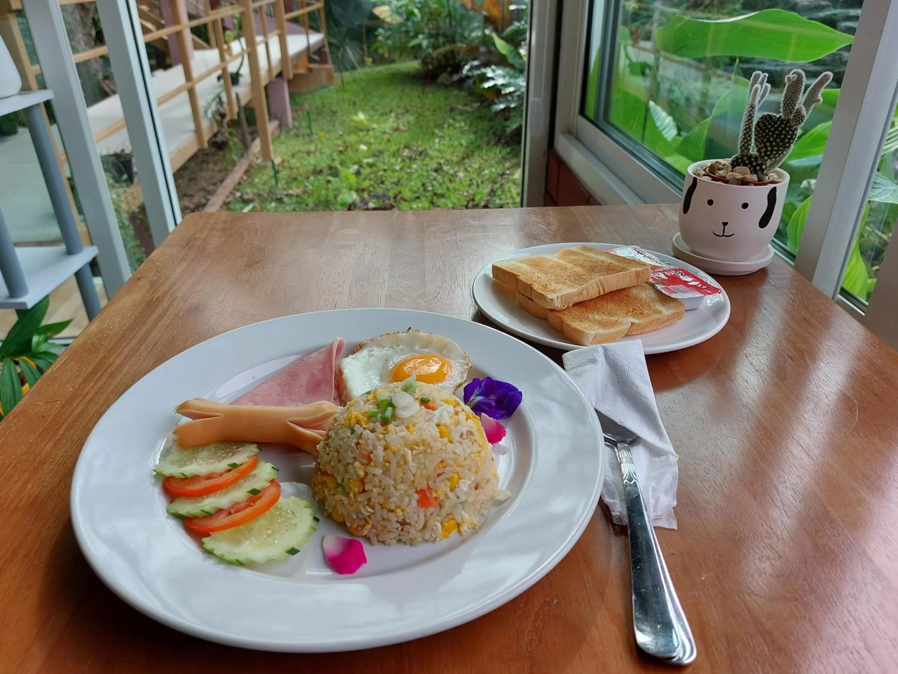 Food and drinks in Phu Siab Mhok@KhaoSok