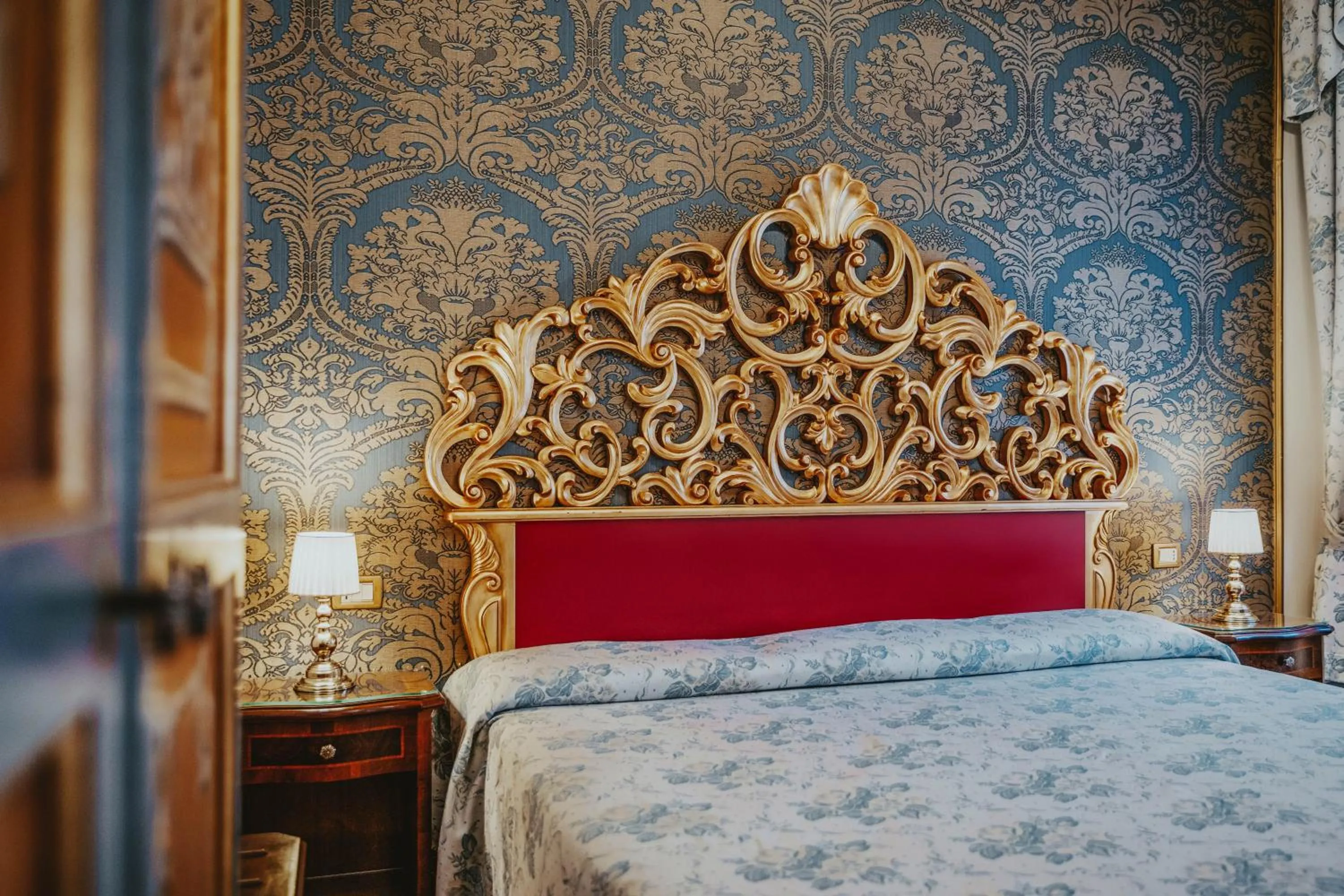 Decorative detail, Bed in Hotel Giorgione