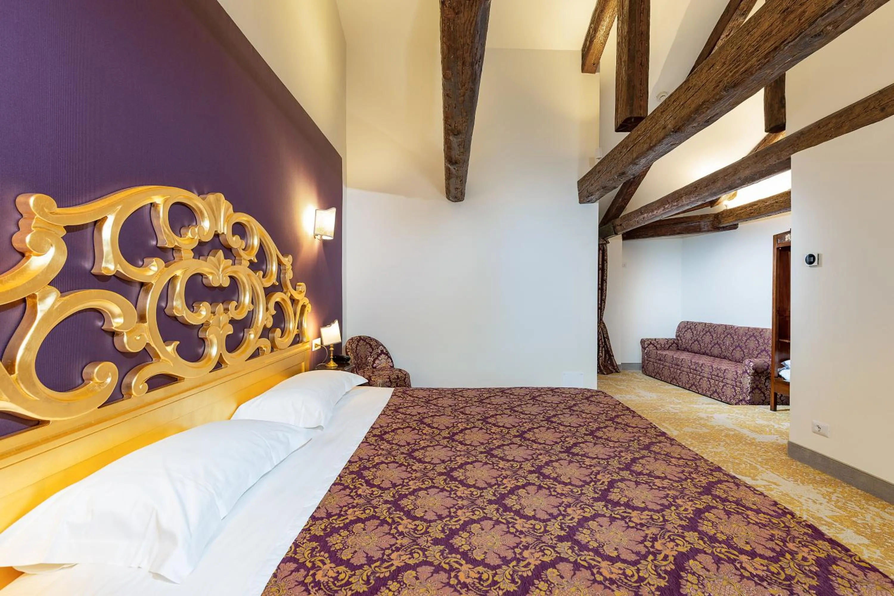 Bedroom, Bed in Hotel Giorgione