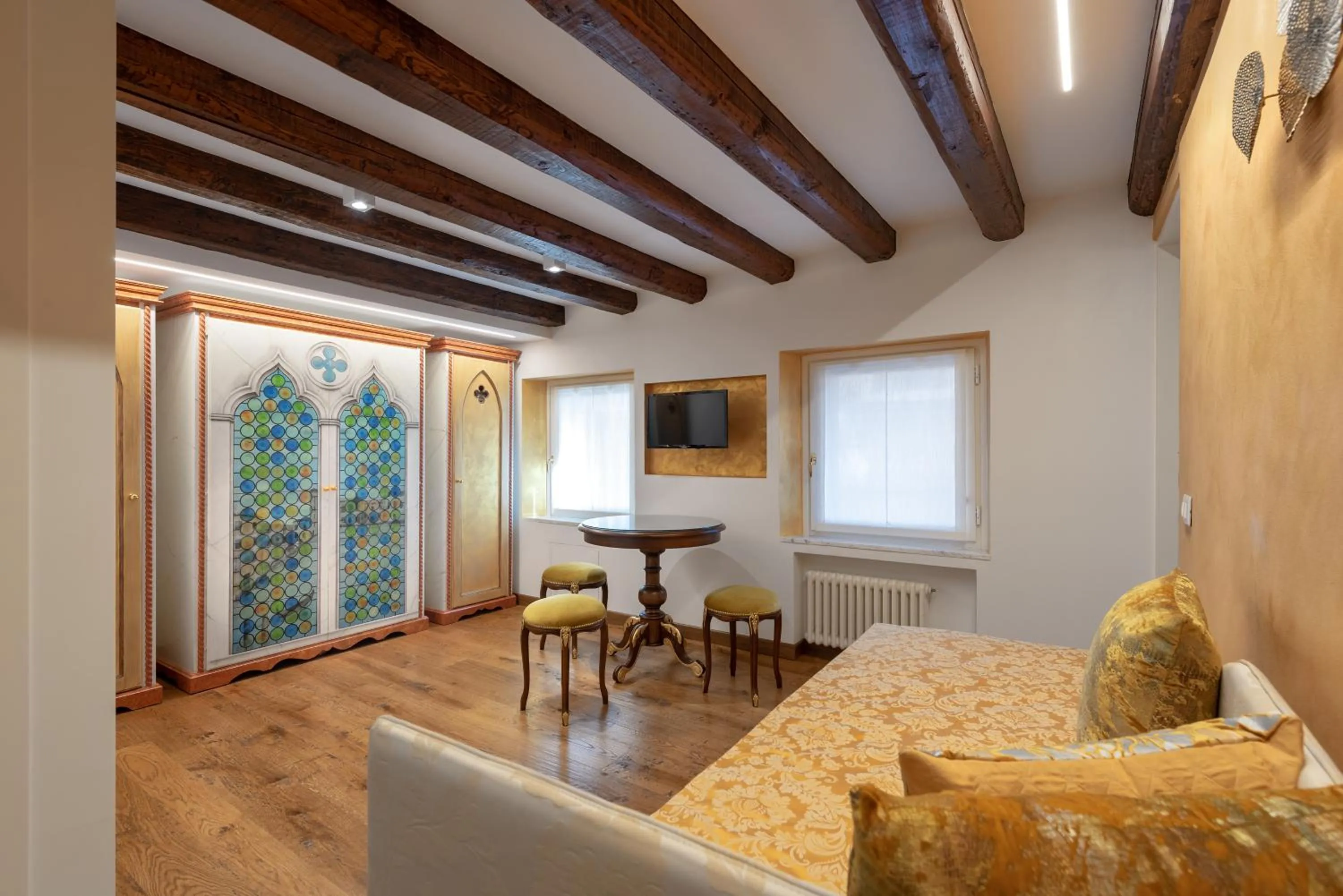 Kitchen or kitchenette, Bed in Hotel Giorgione