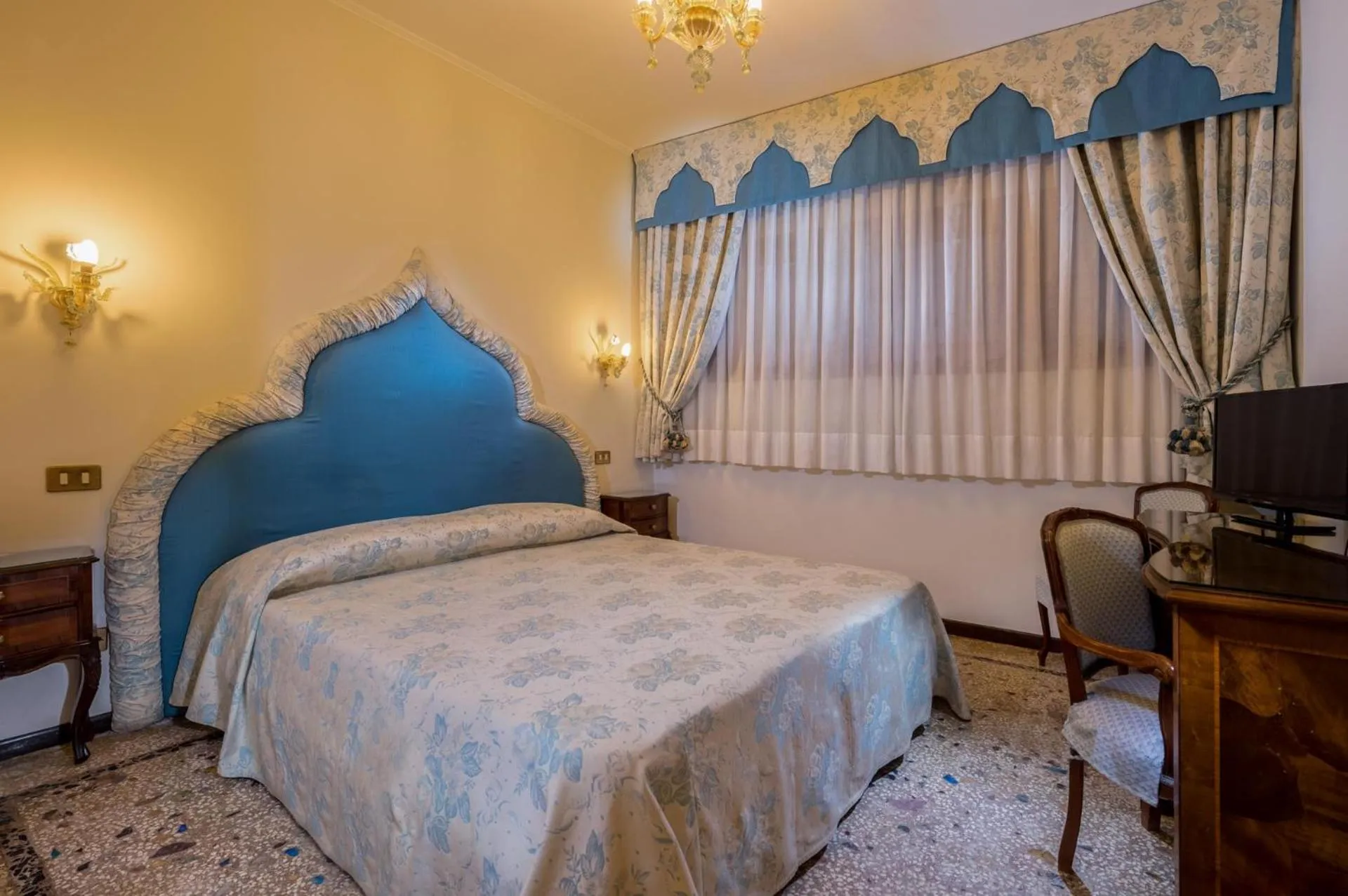 Bedroom, Bed in Hotel Giorgione