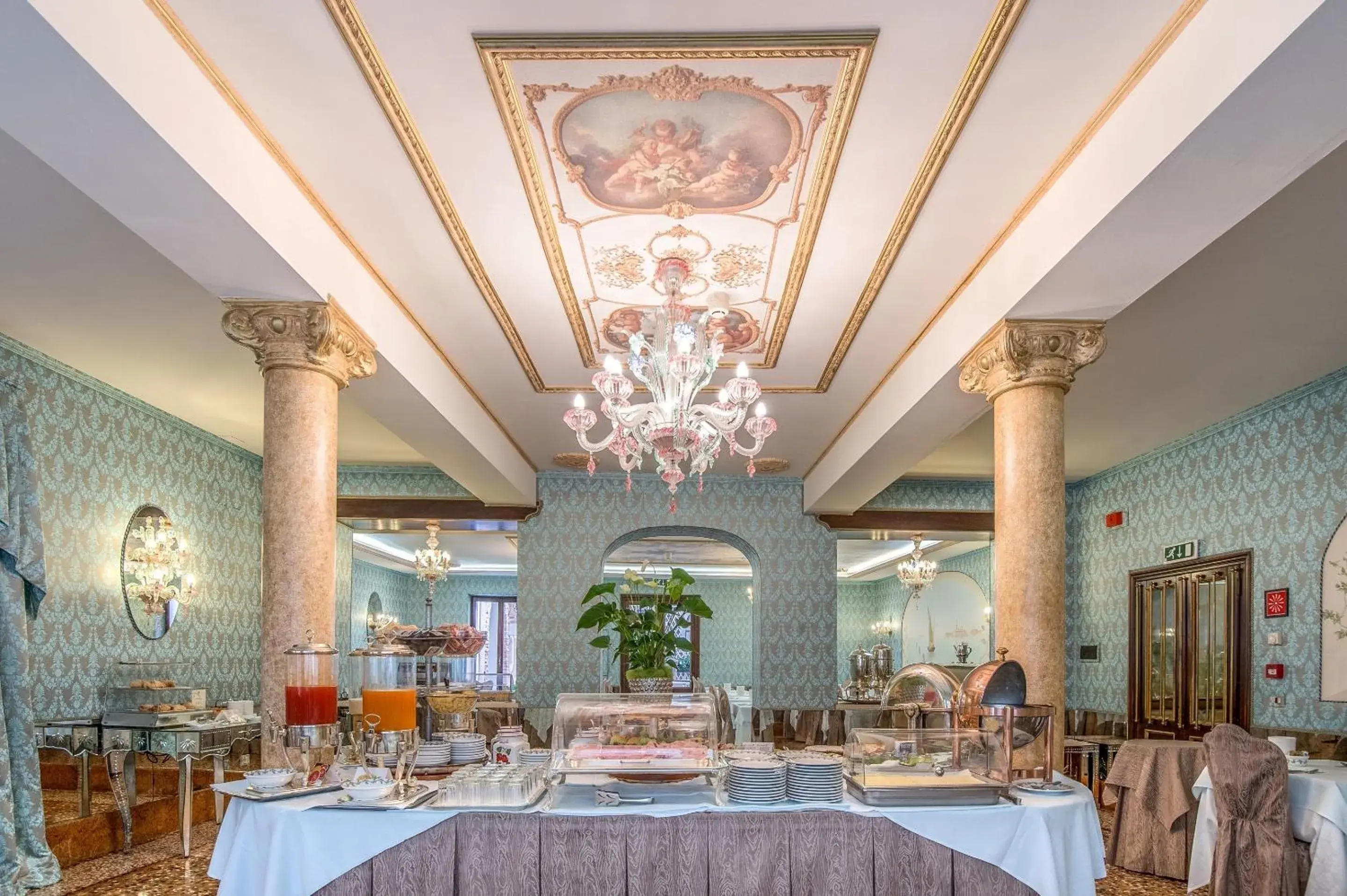 Restaurant/places to eat in Hotel Giorgione Restaurant/places to eat in Hotel Giorgione