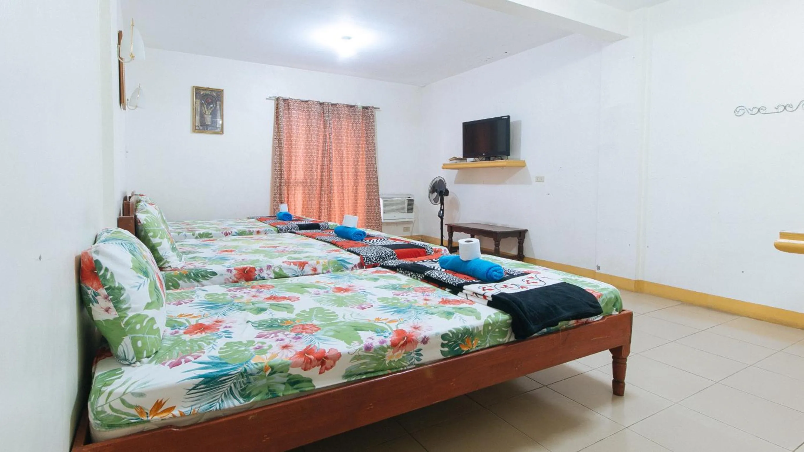 Golden Success Hotel I by RedDoorz