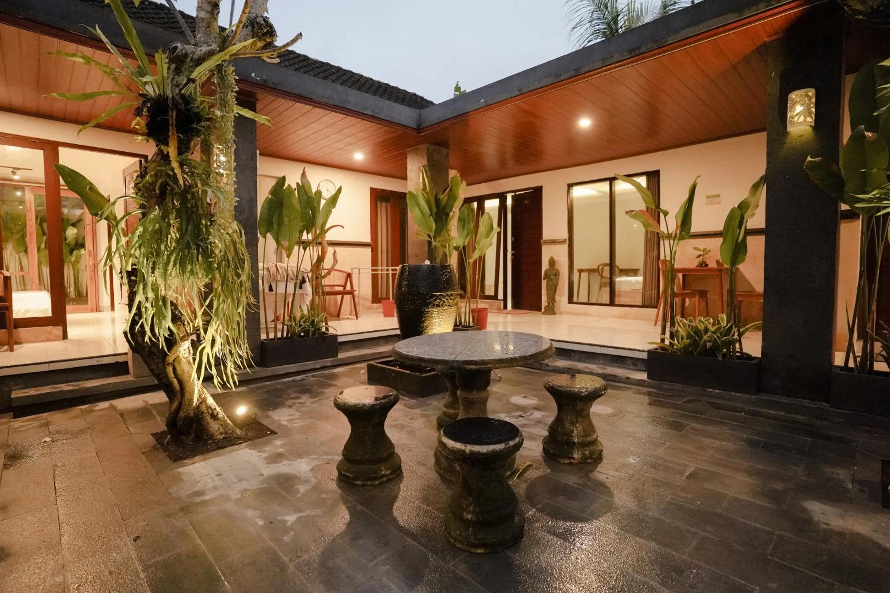 Property building in Made Arsa Homestay