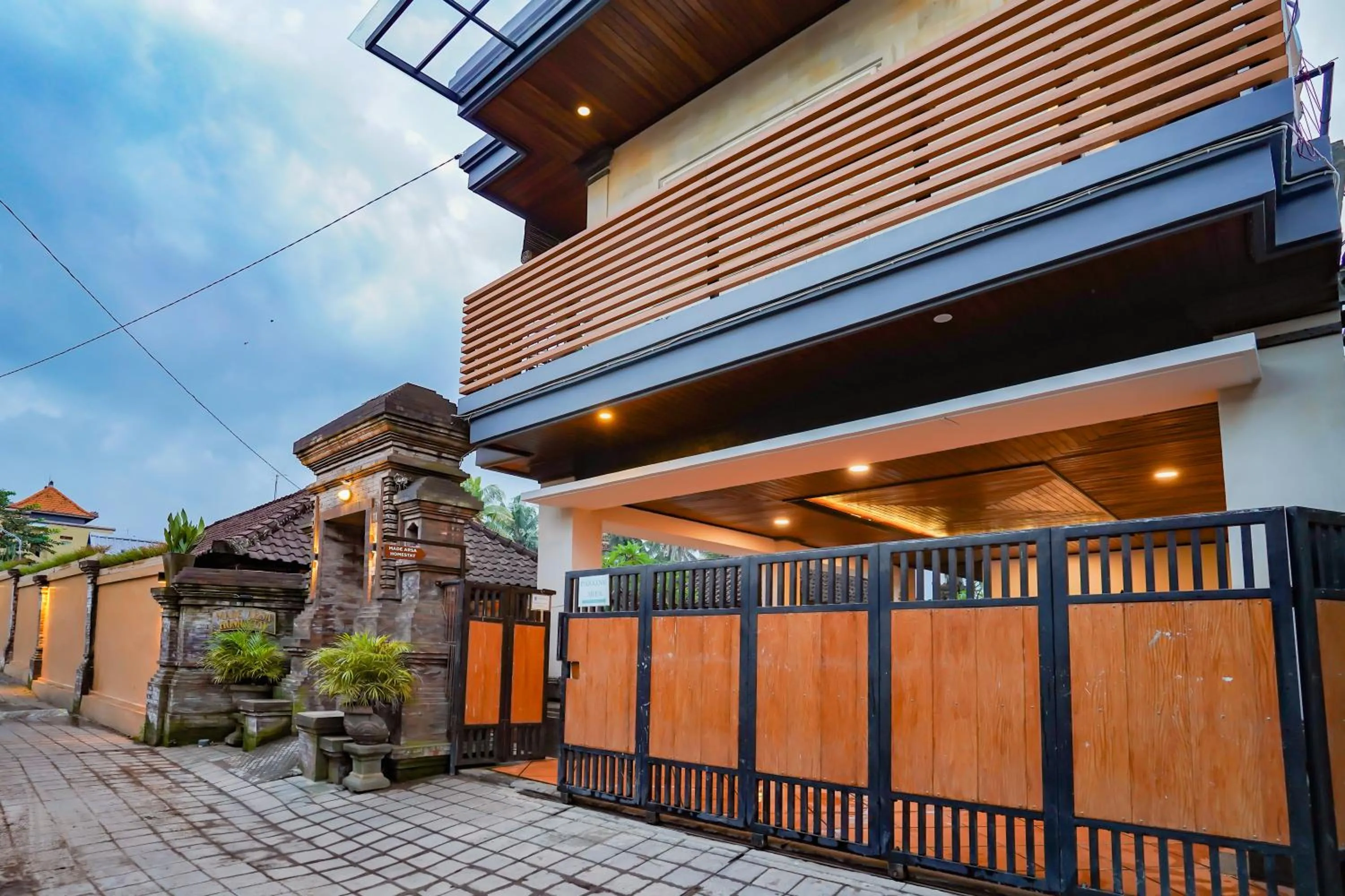Property building in Made Arsa Homestay