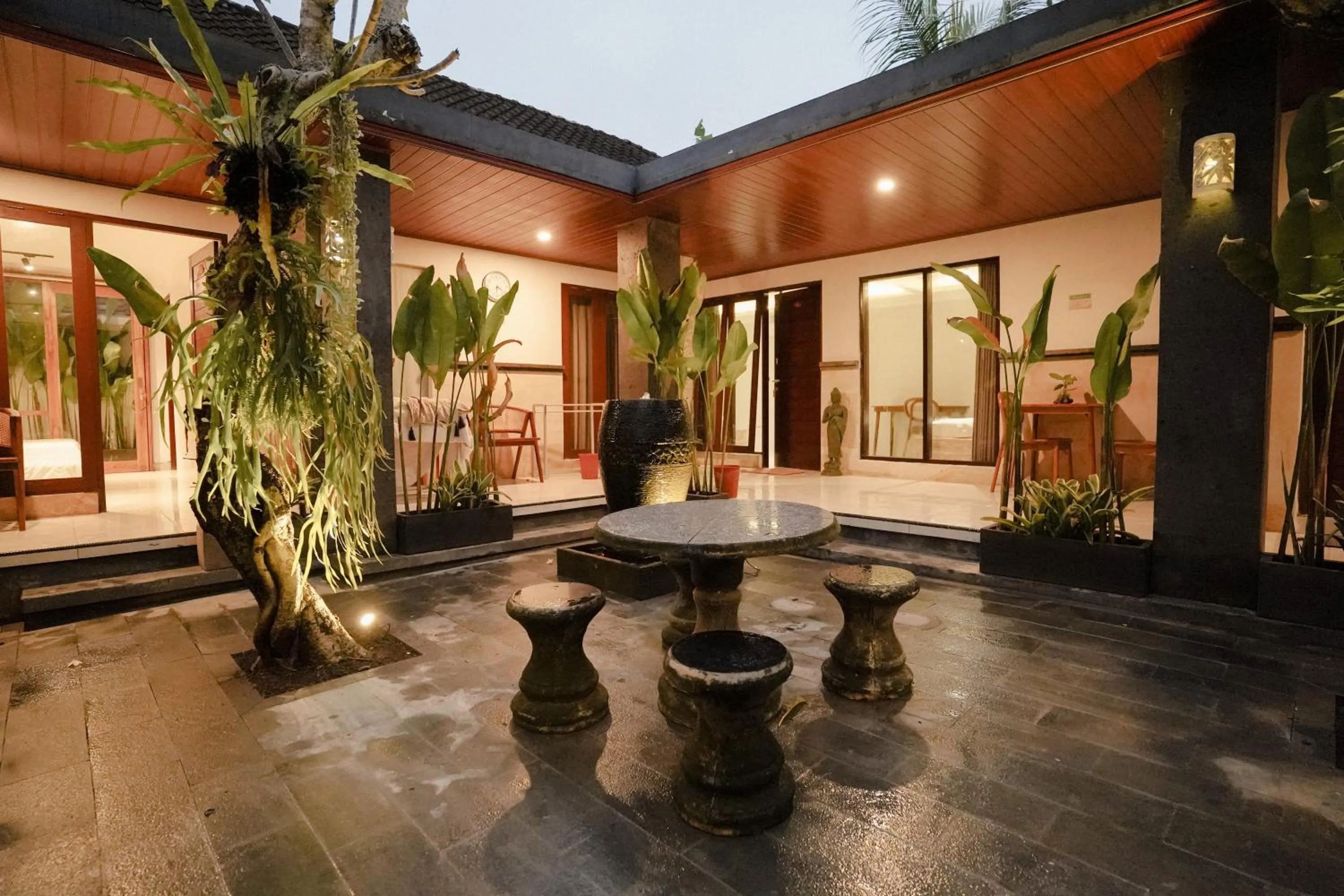 Garden in Made Arsa Homestay