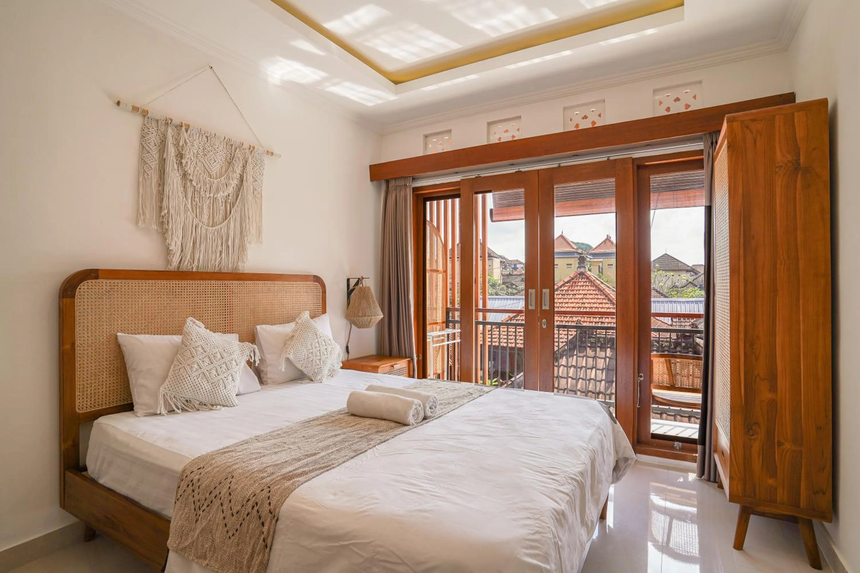 Bedroom, Bed in Made Arsa Homestay