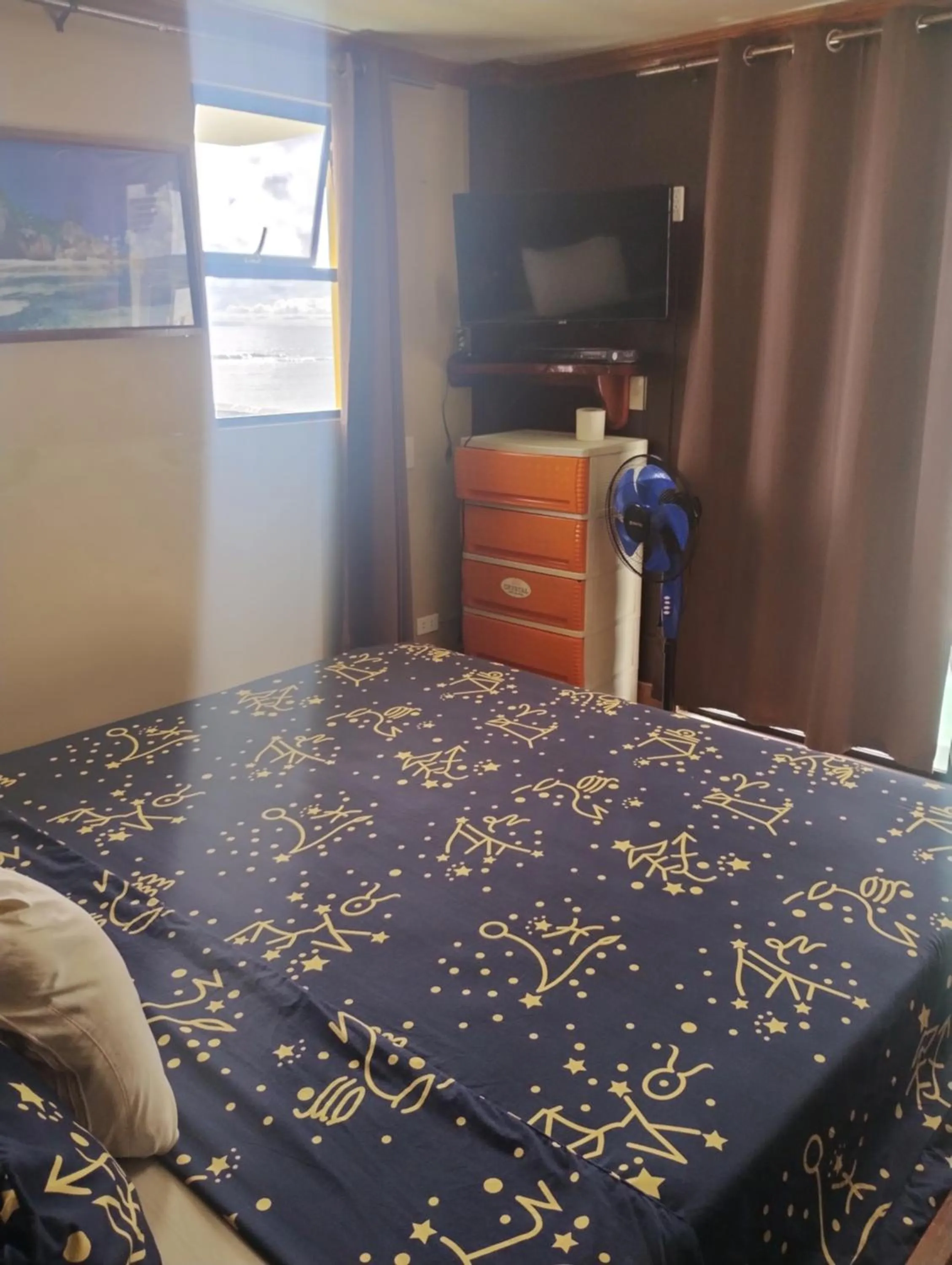 Property building, Bed in Sailfishbay Surf And Big Game Fishing Lodge