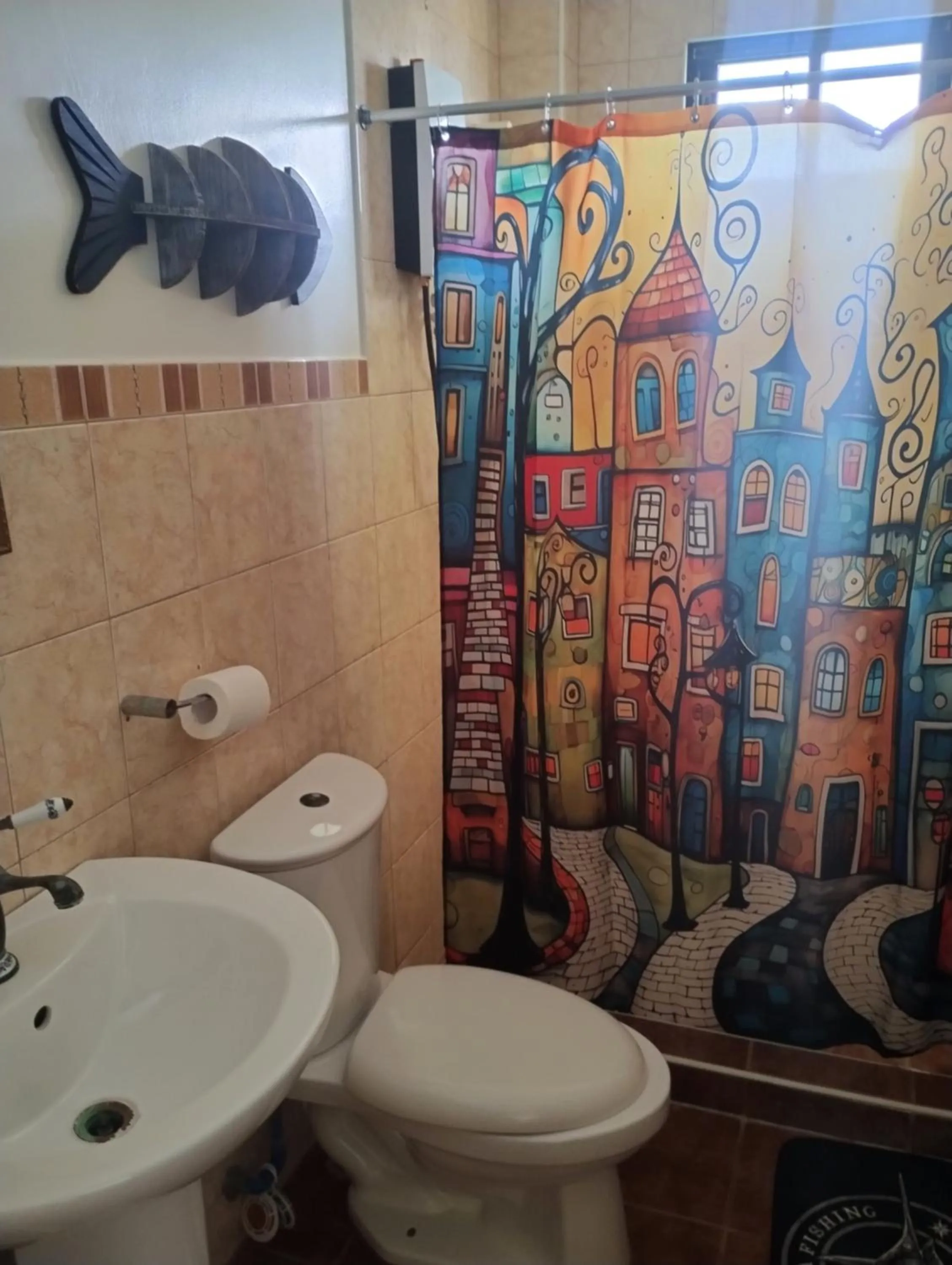 Shower in Sailfishbay Surf And Big Game Fishing Lodge