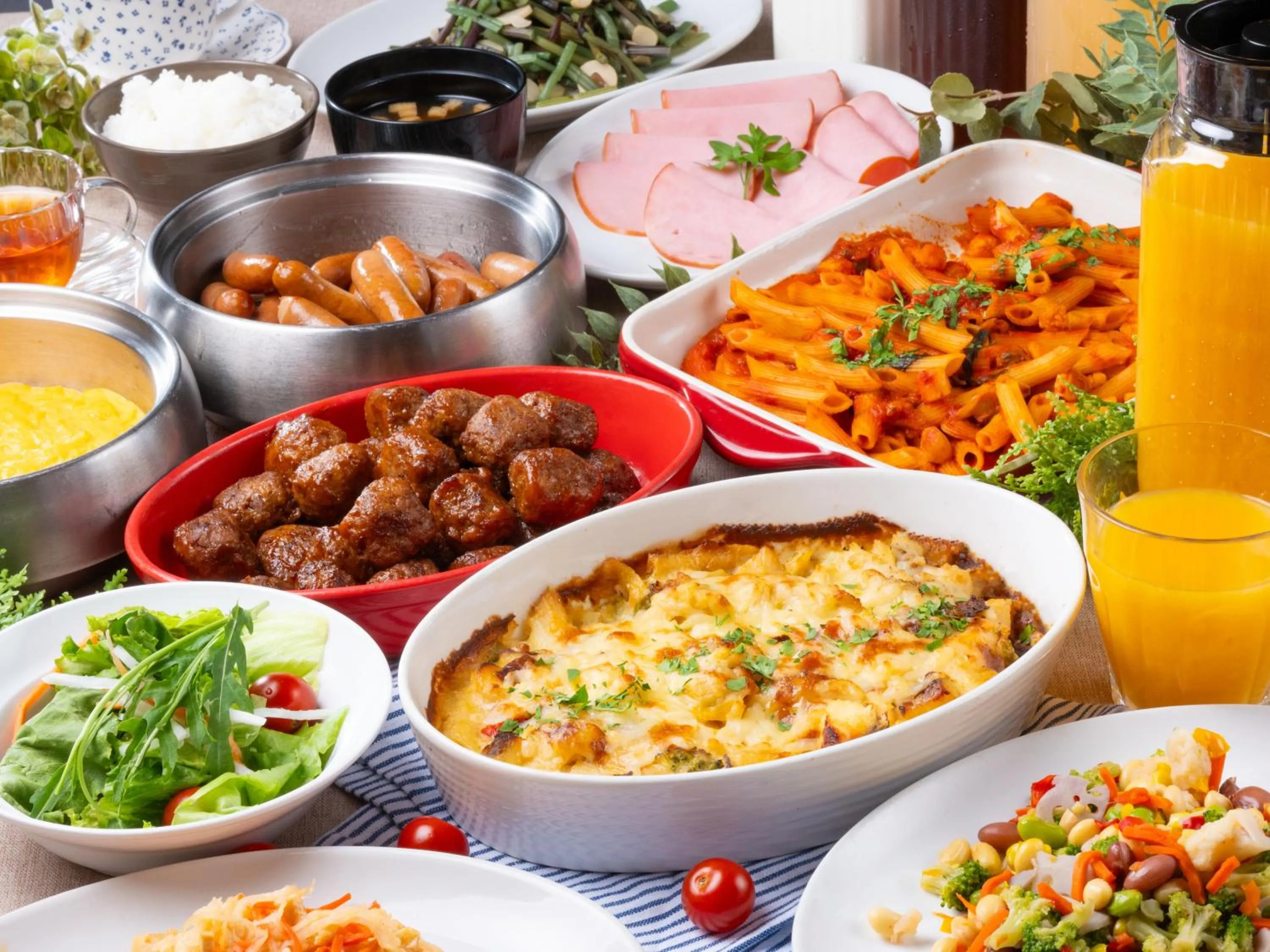 Food and drinks in APA Hotel Shimbashi Toranomon