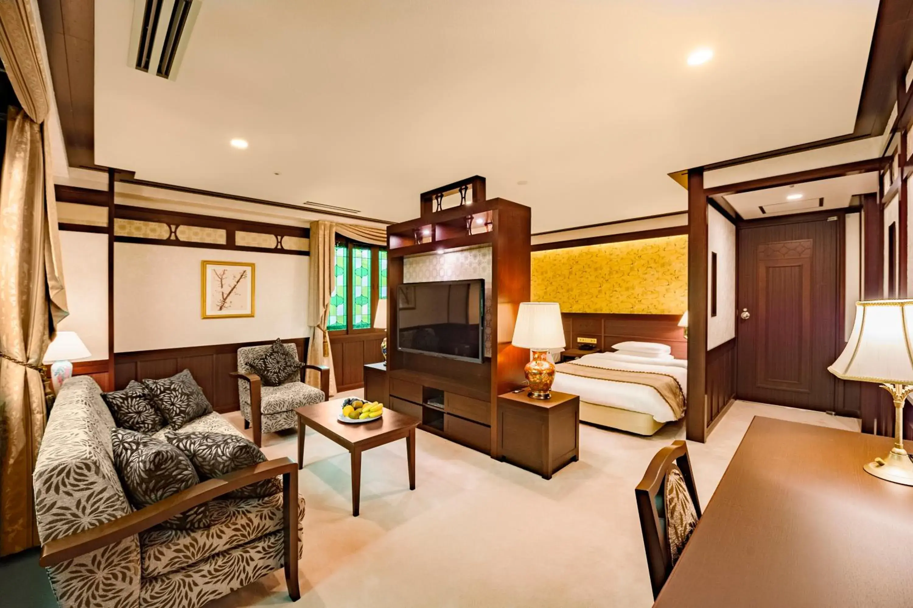 Photo of the whole room, Bed in Kanazawa Hakuchoro Hotel Sanraku -Natural Hot Spring- Photo of the whole room, Bed in Kanazawa Hakuchoro Hotel Sanraku -Natural Hot Spring-