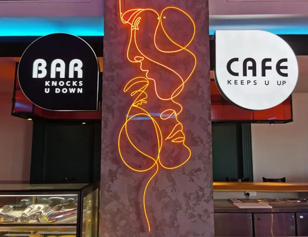 Lounge or bar in HAKO HOTEL JBCC Lounge or bar in HAKO HOTEL JBCC