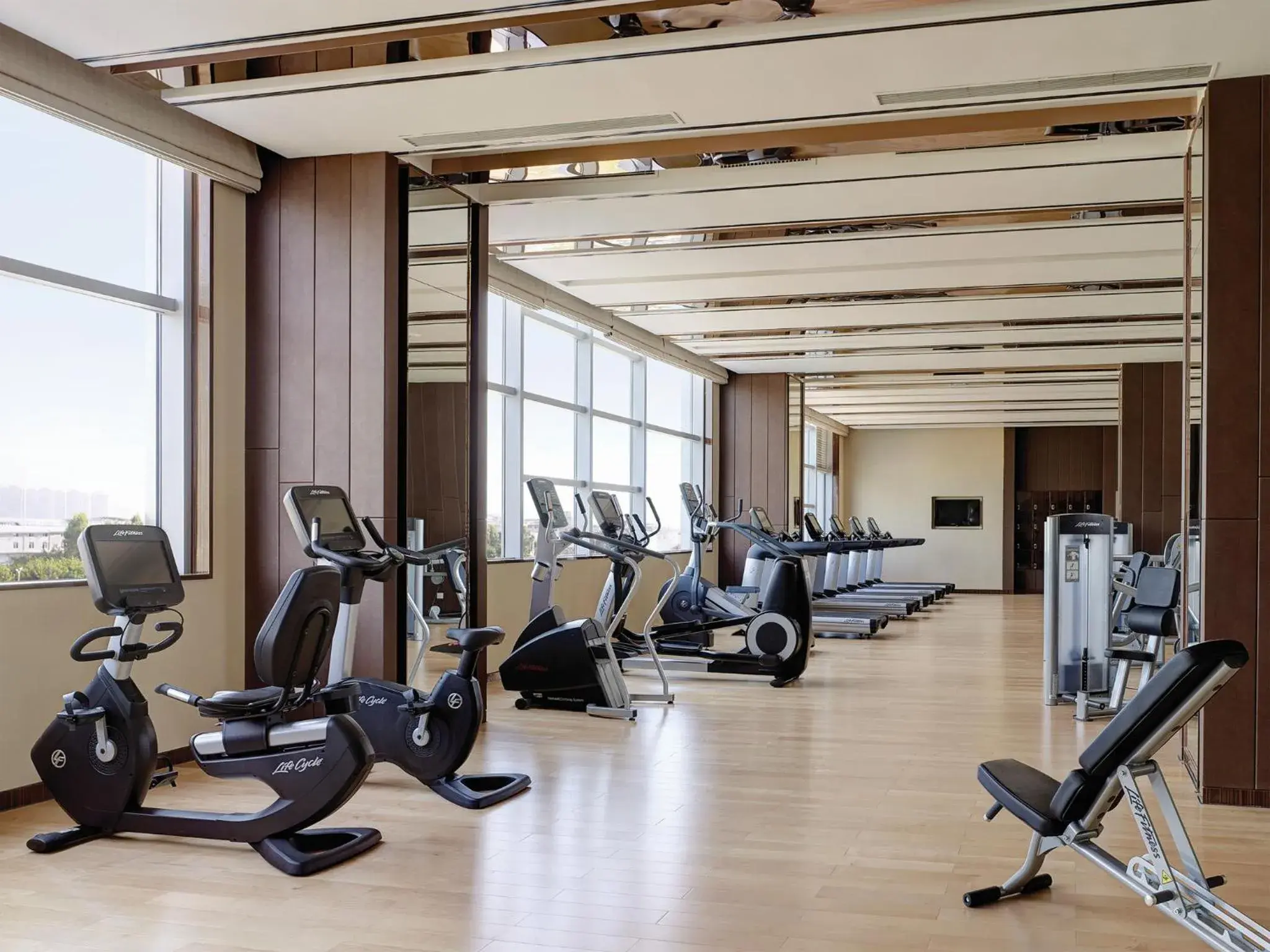 Fitness centre/facilities in Langham Place Xiamen Fitness centre/facilities in Langham Place Xiamen