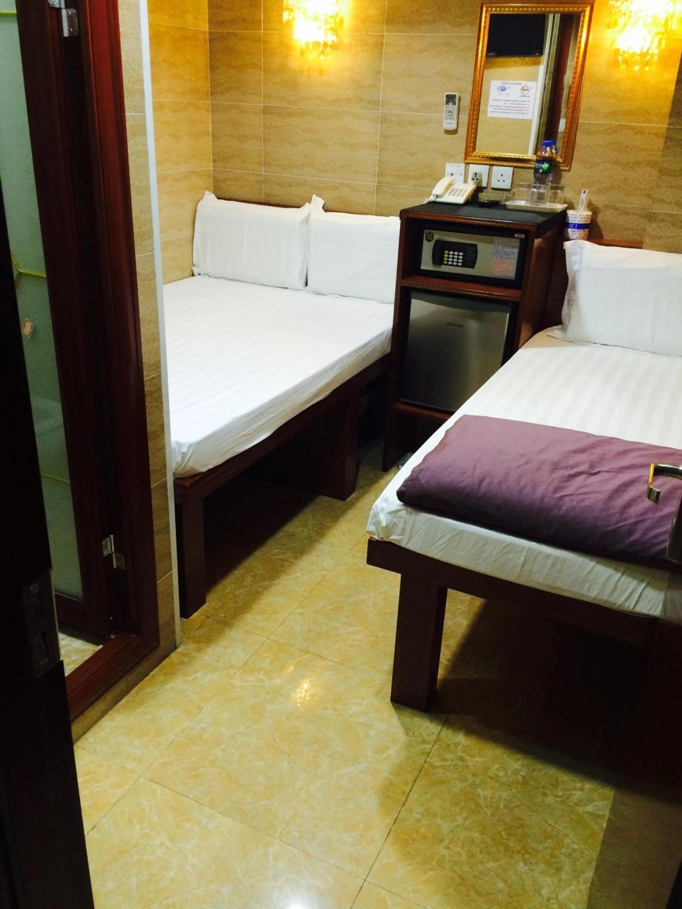 Decorative detail, Bed in Sleep Inn