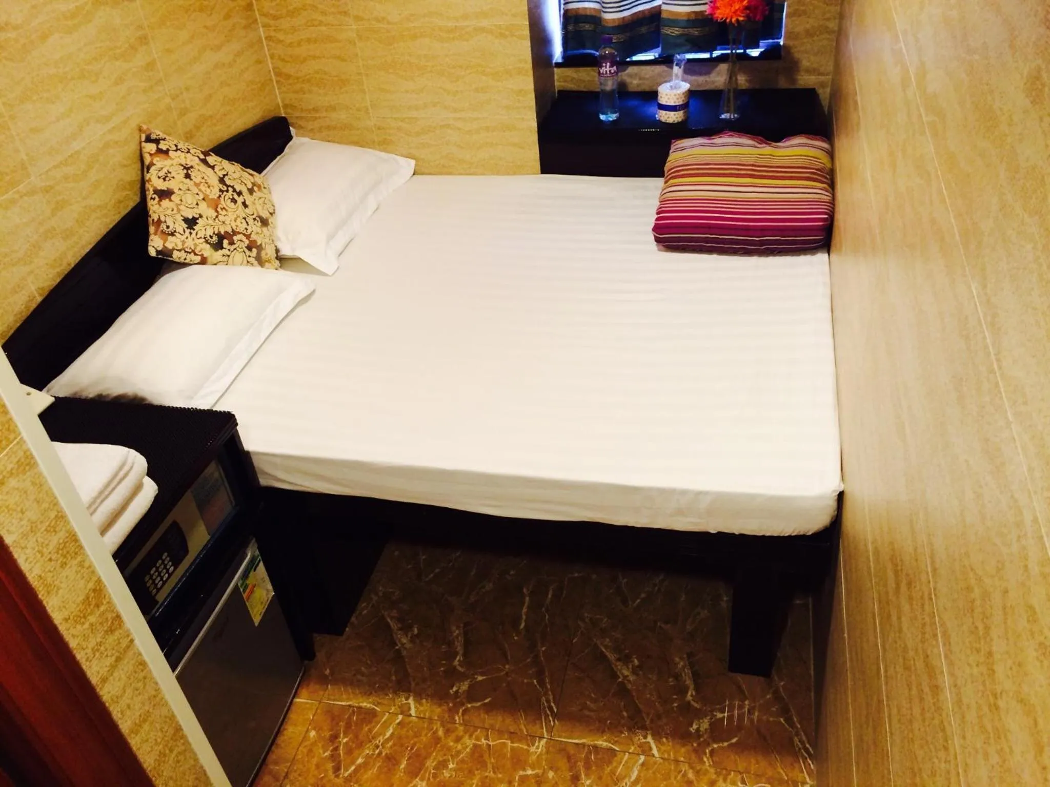 Photo of the whole room, Bed in Sleep Inn