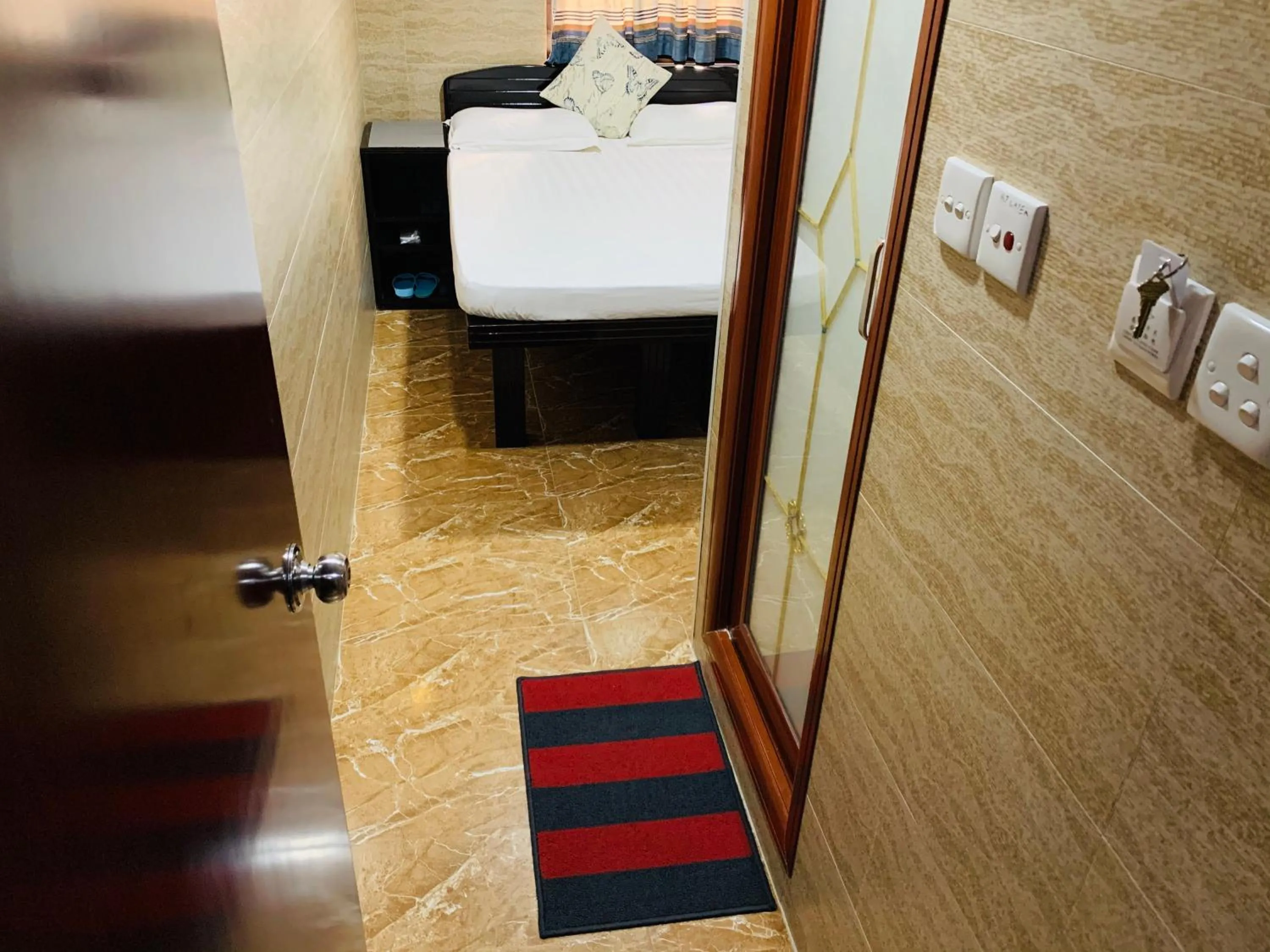 Photo of the whole room in Sleep Inn