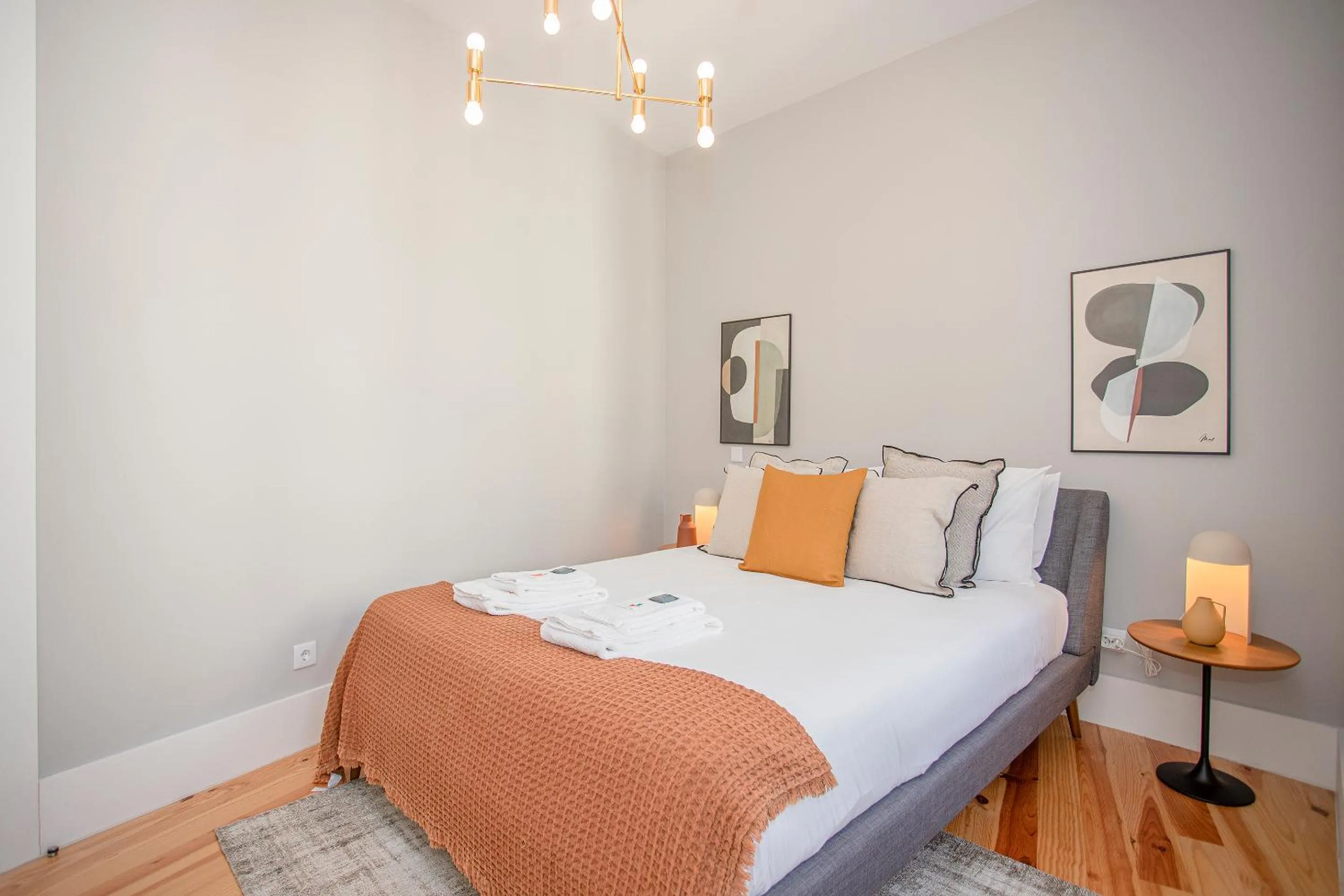 Liiiving in Porto - Art Design Apartment