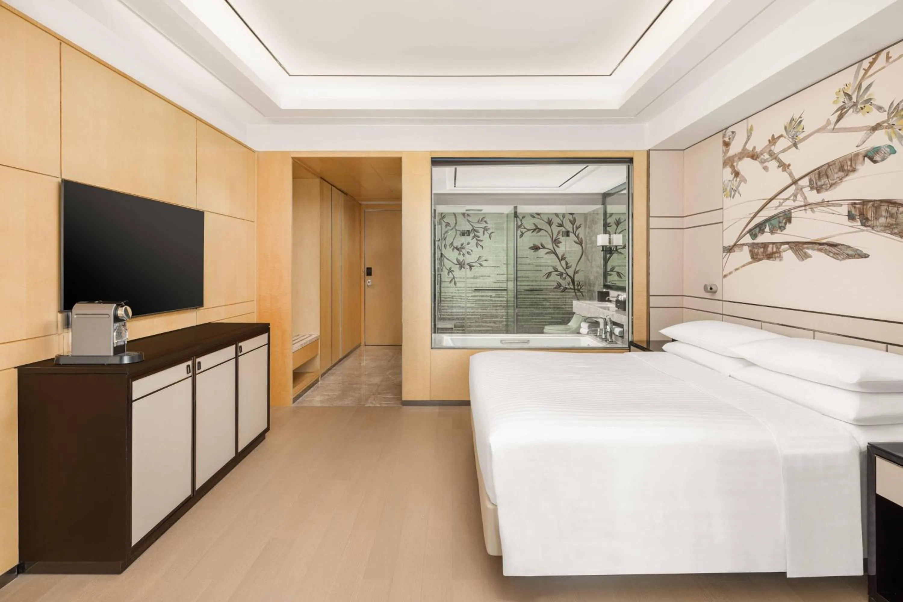 Bedroom, Bed in Shanghai Marriott Hotel Parkview