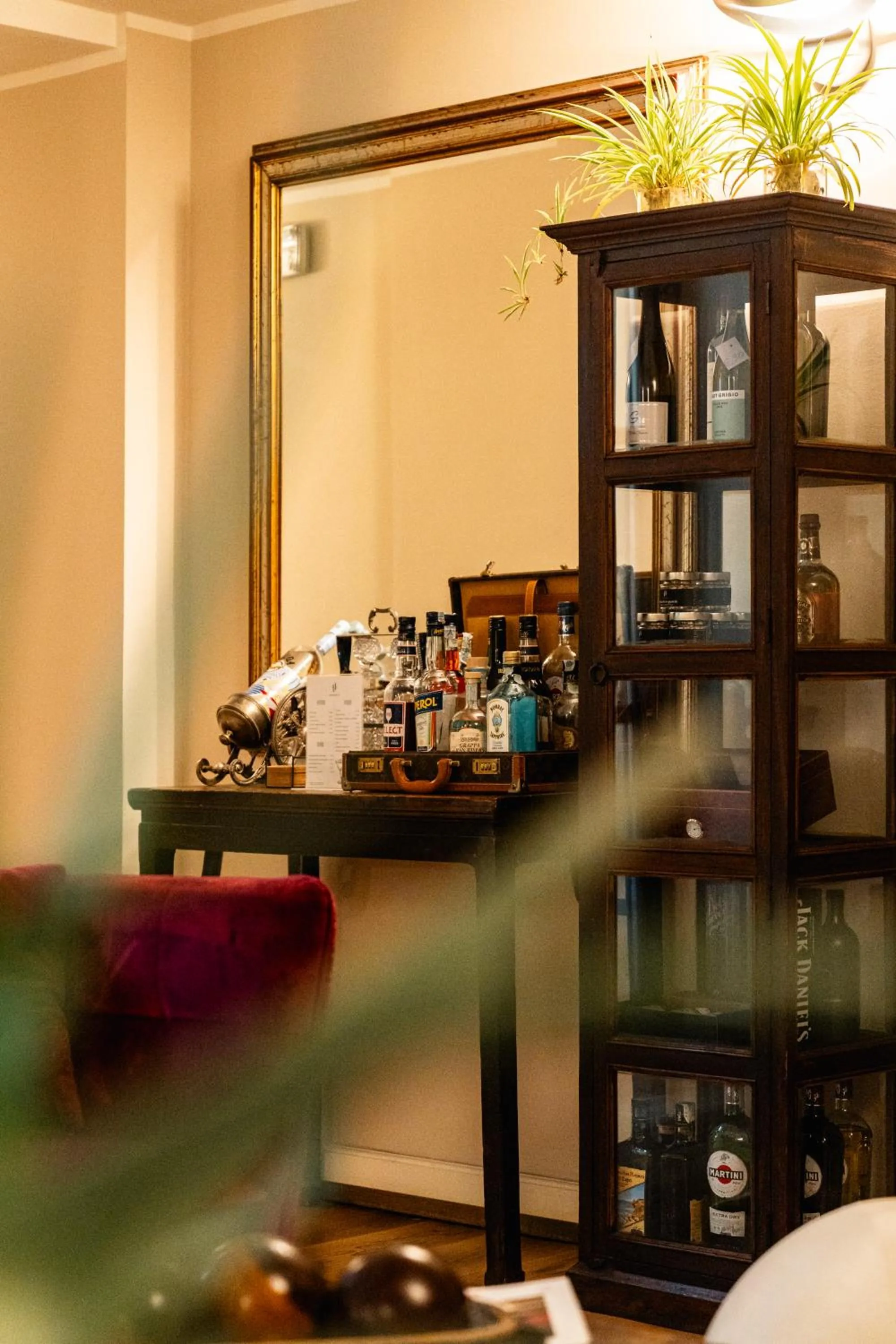 Coffee/tea facilities in TownHouse 33 Boutique Hotel