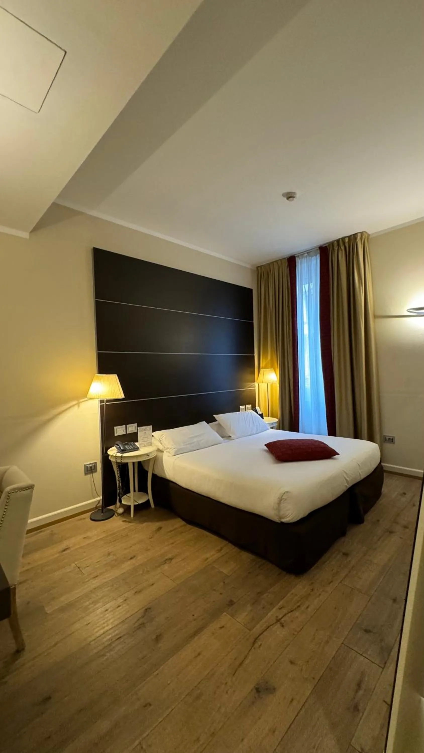 Bedroom, Bed in TownHouse 33