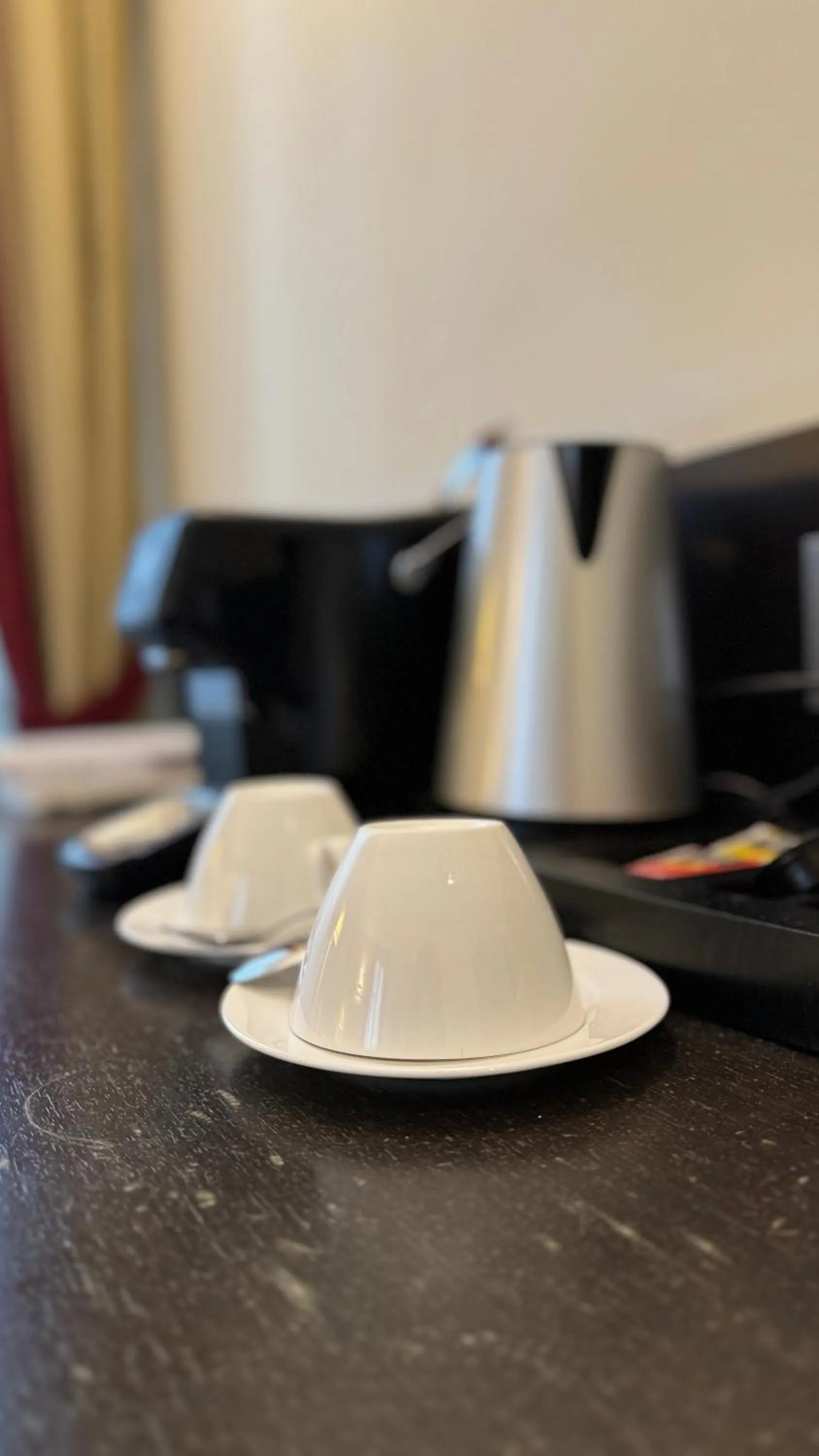 Coffee/tea facilities in TownHouse 33