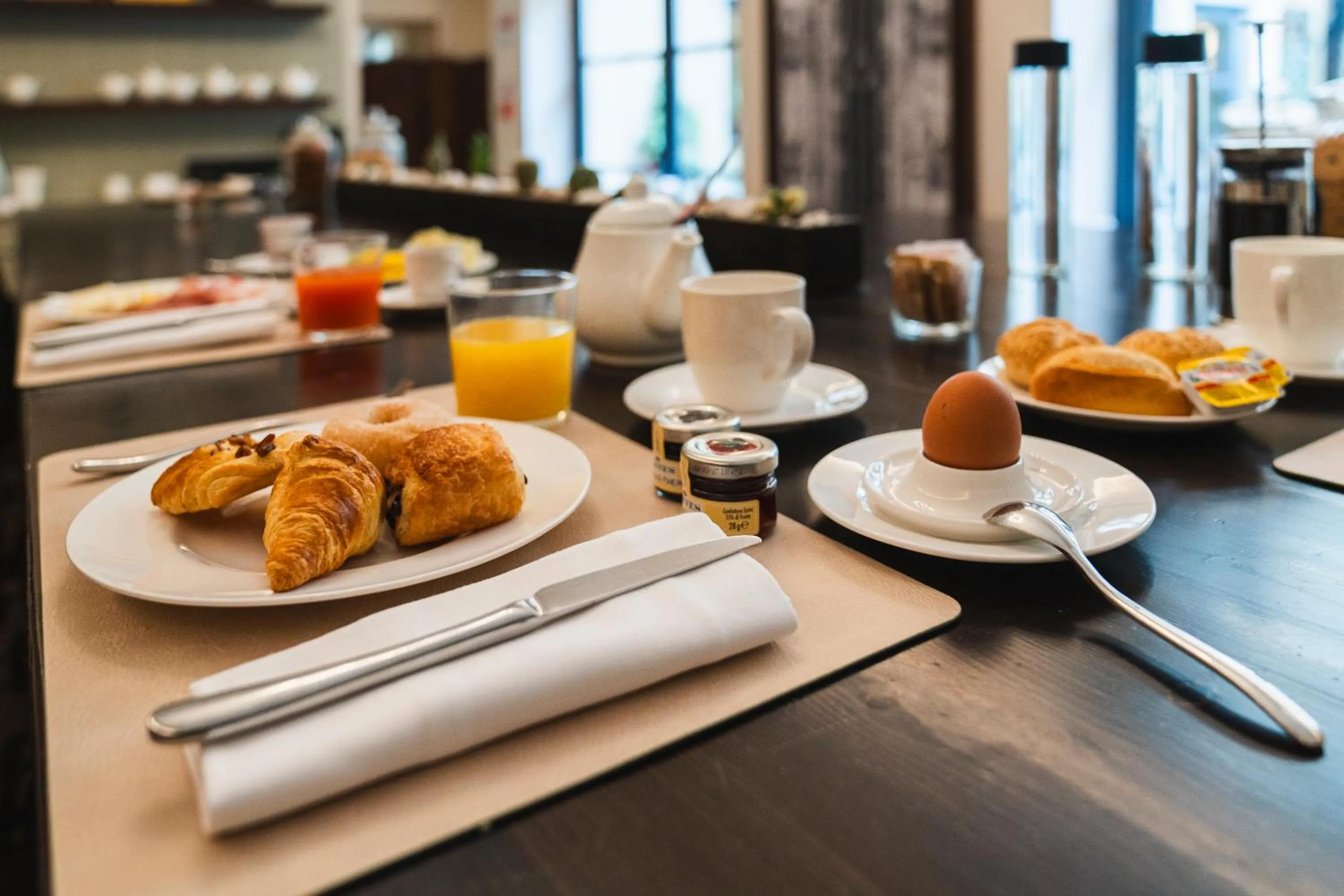 Food in TownHouse 33 Boutique Hotel