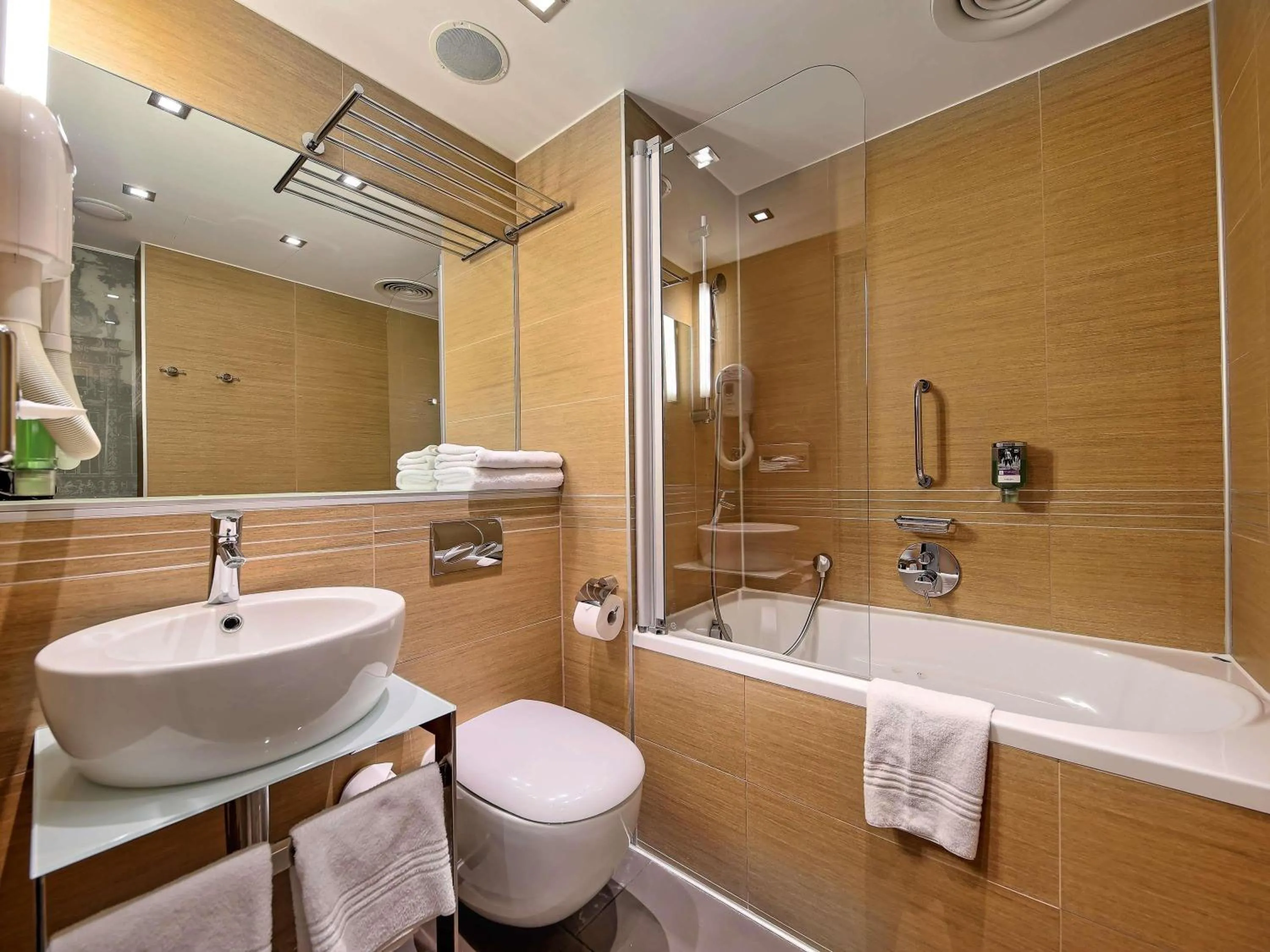 Bedroom in Mercure Gdańsk Stare Miasto