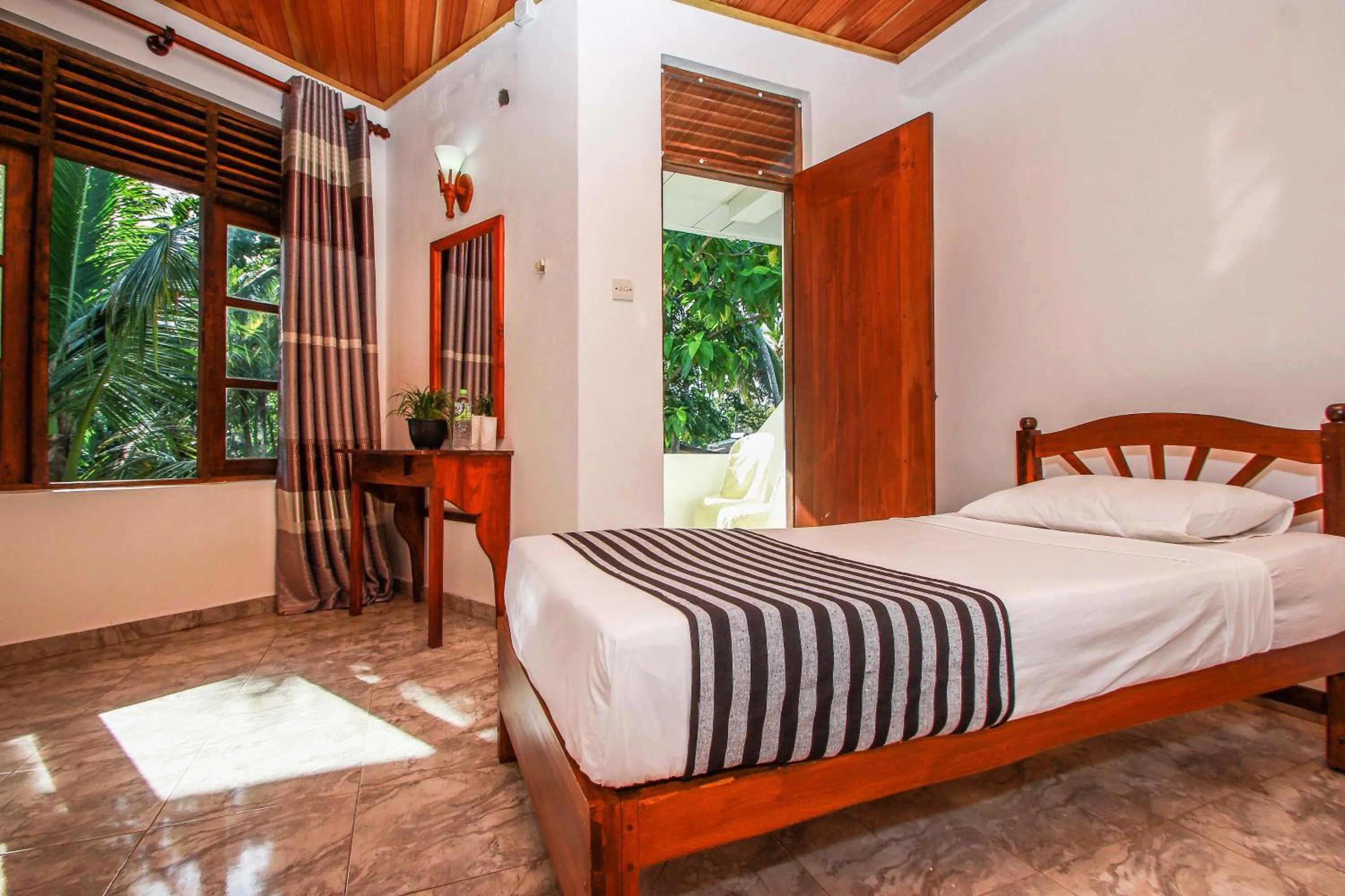 Bed in Dickwella Beach