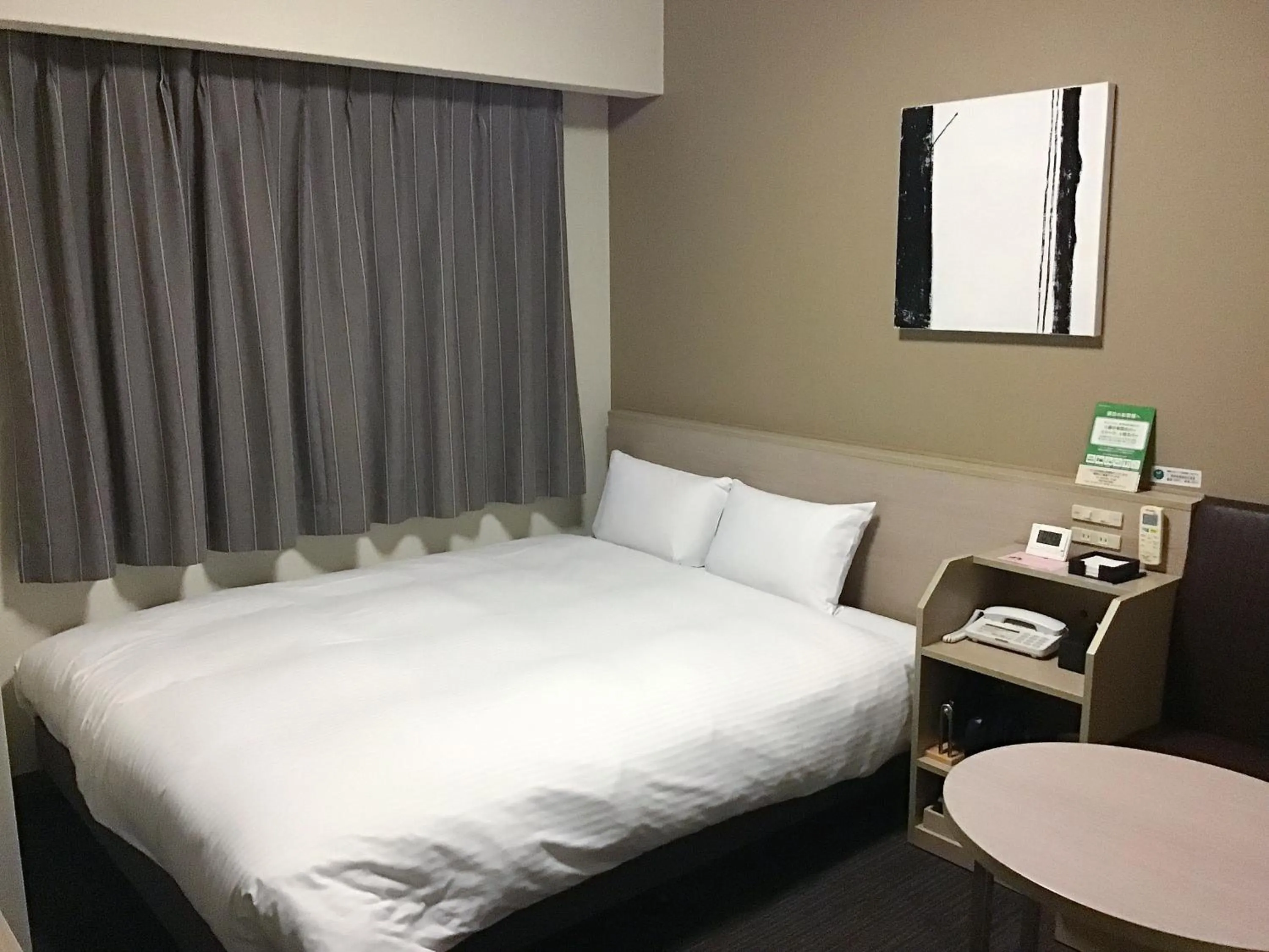 Photo of the whole room, Bed in Hotel Route Inn Hashimoto