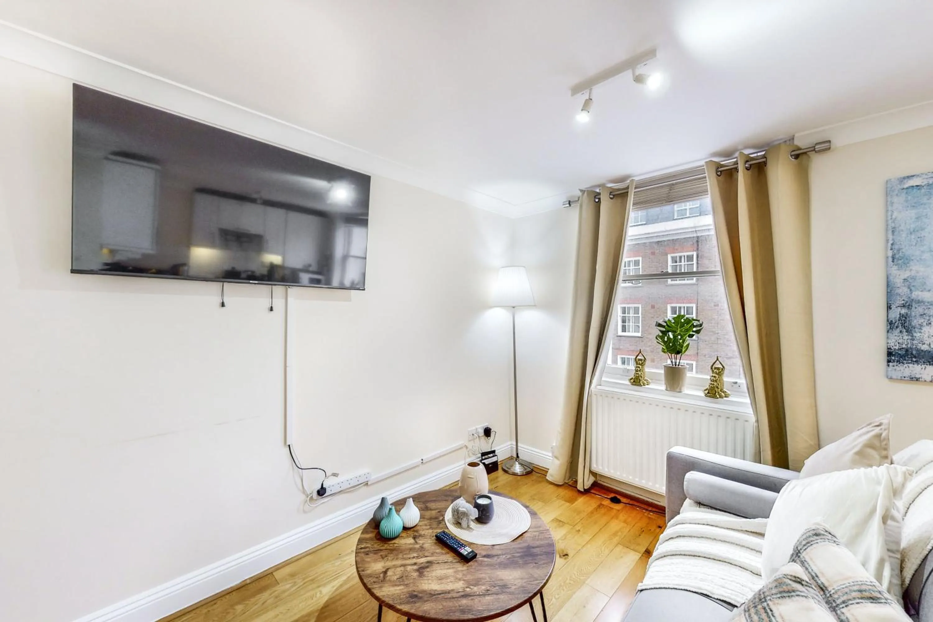 Living room in Park Lane Apartments Marble Arch