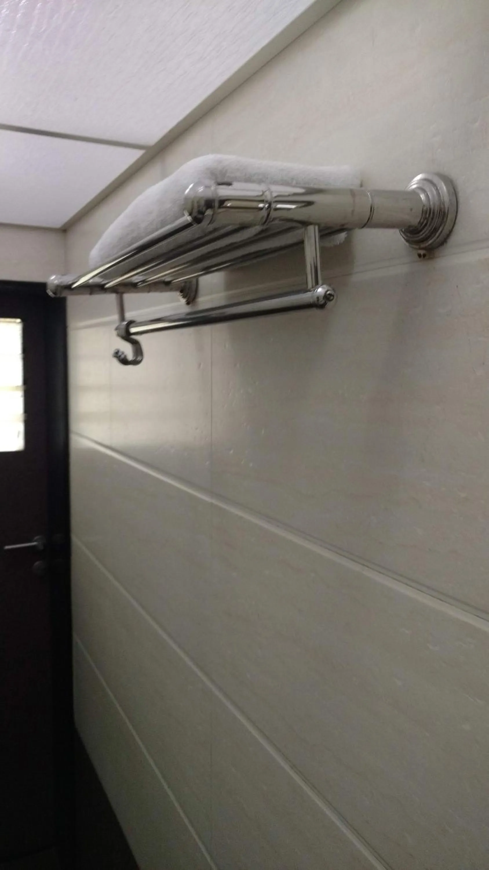 Bathroom in Pals Hotel