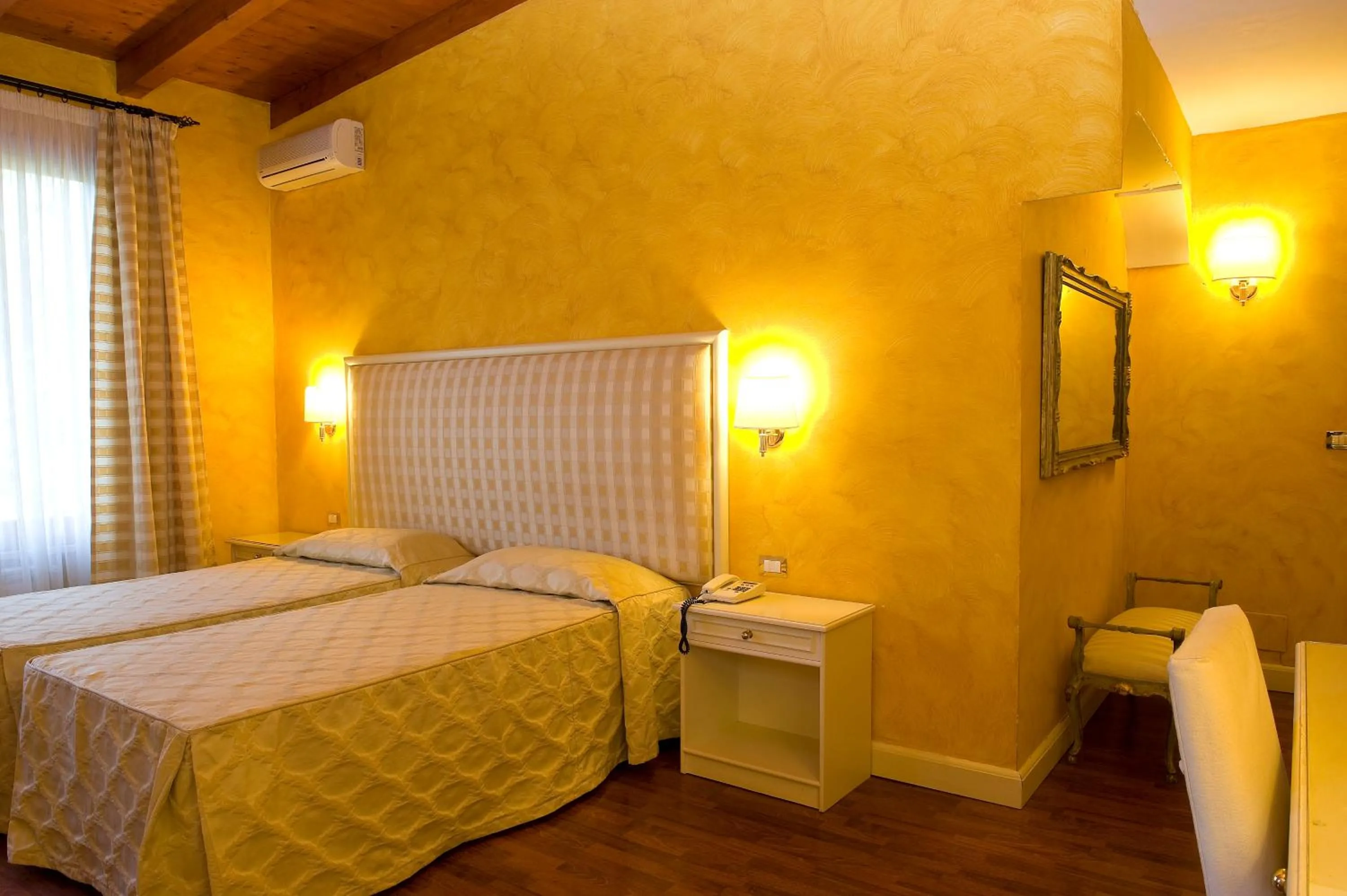 Bed in Park Hotel Villaferrata