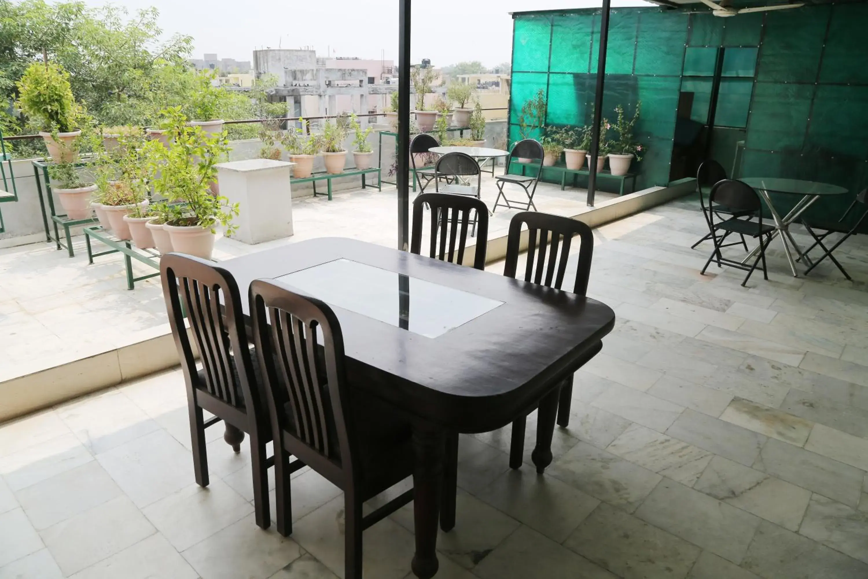 Restaurant/places to eat in Shanti Residency Restaurant/places to eat in Shanti Residency