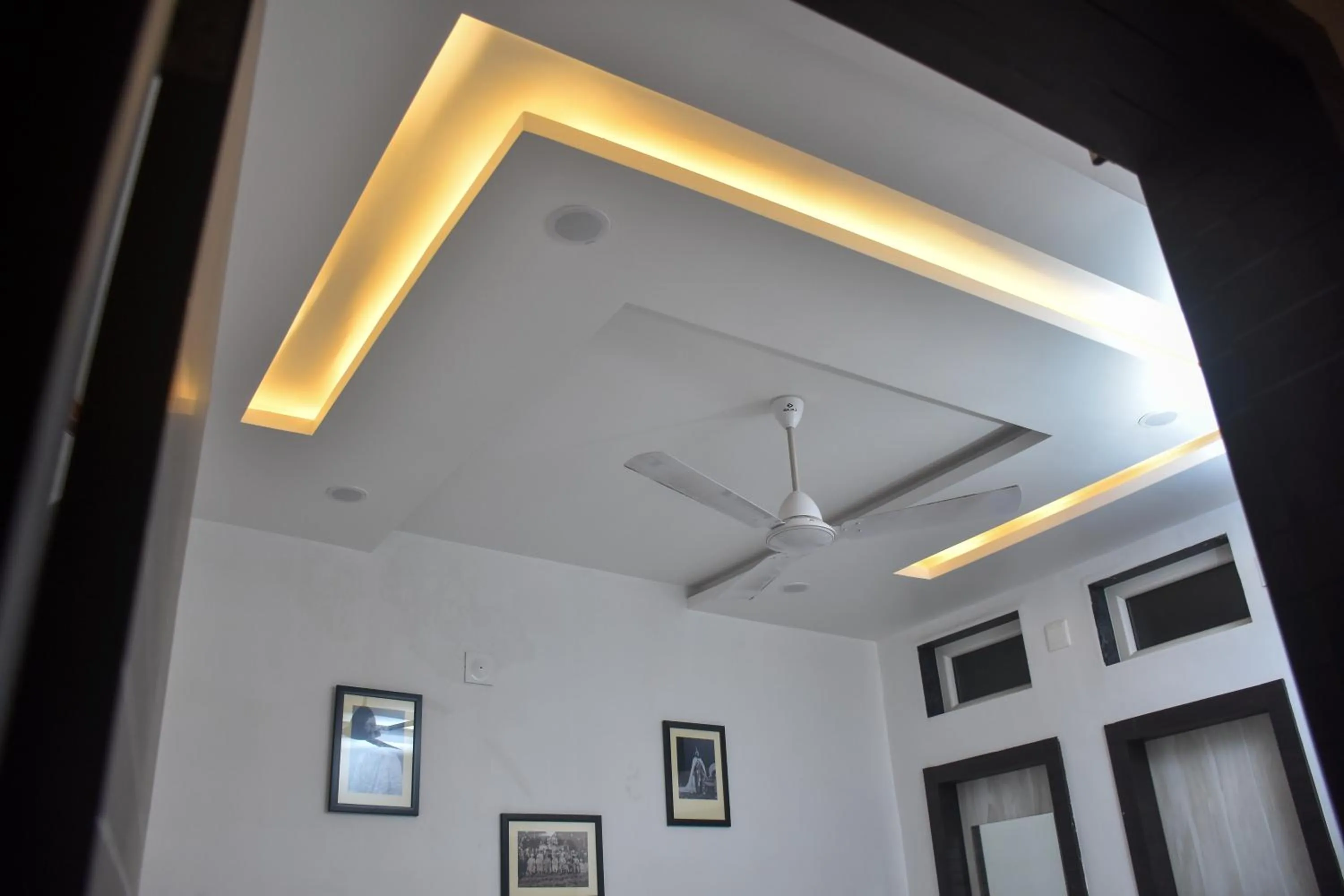 fireplace in Hotel Lake Bridge