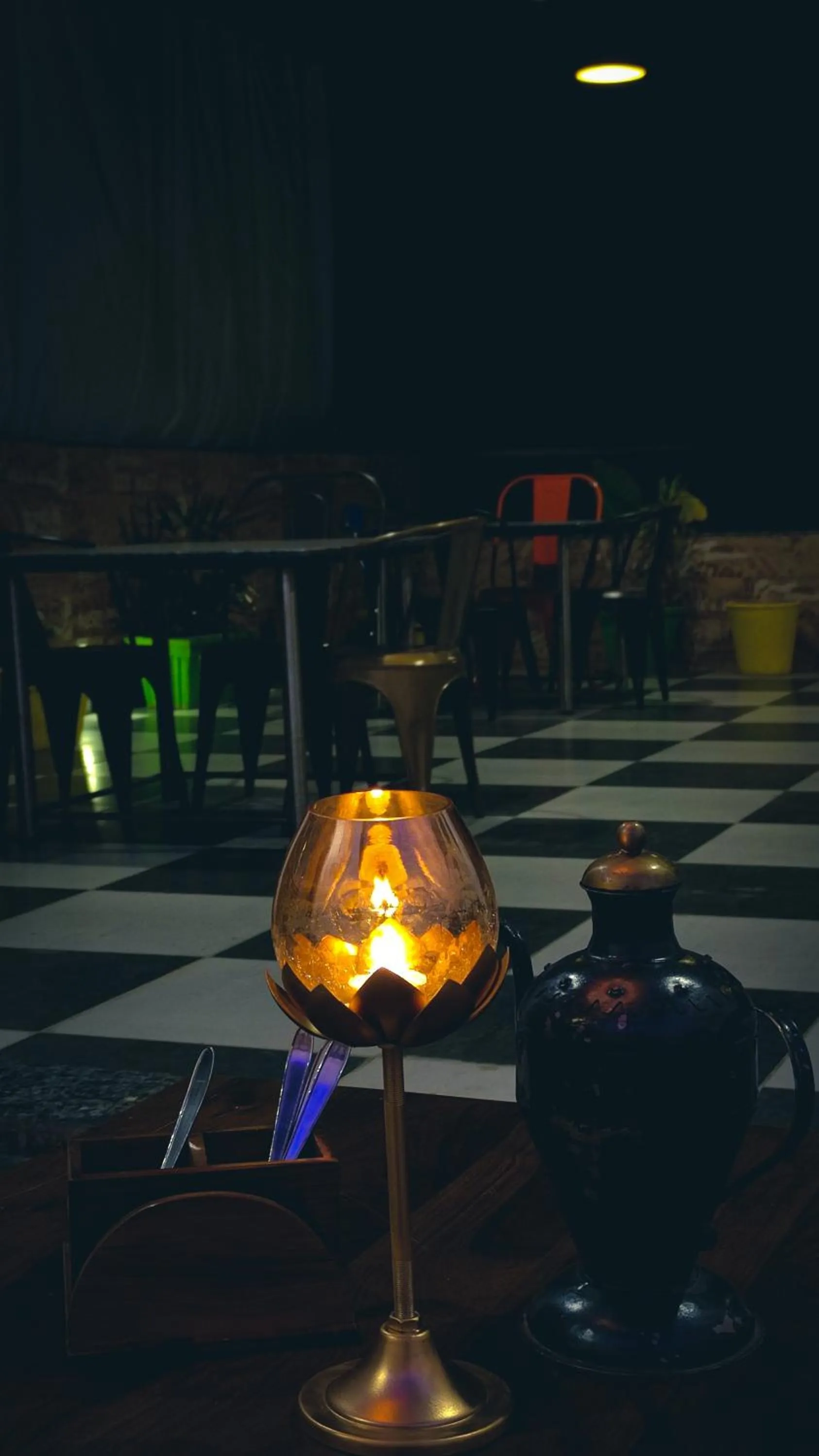 Restaurant/places to eat in Hotel Lake Bridge