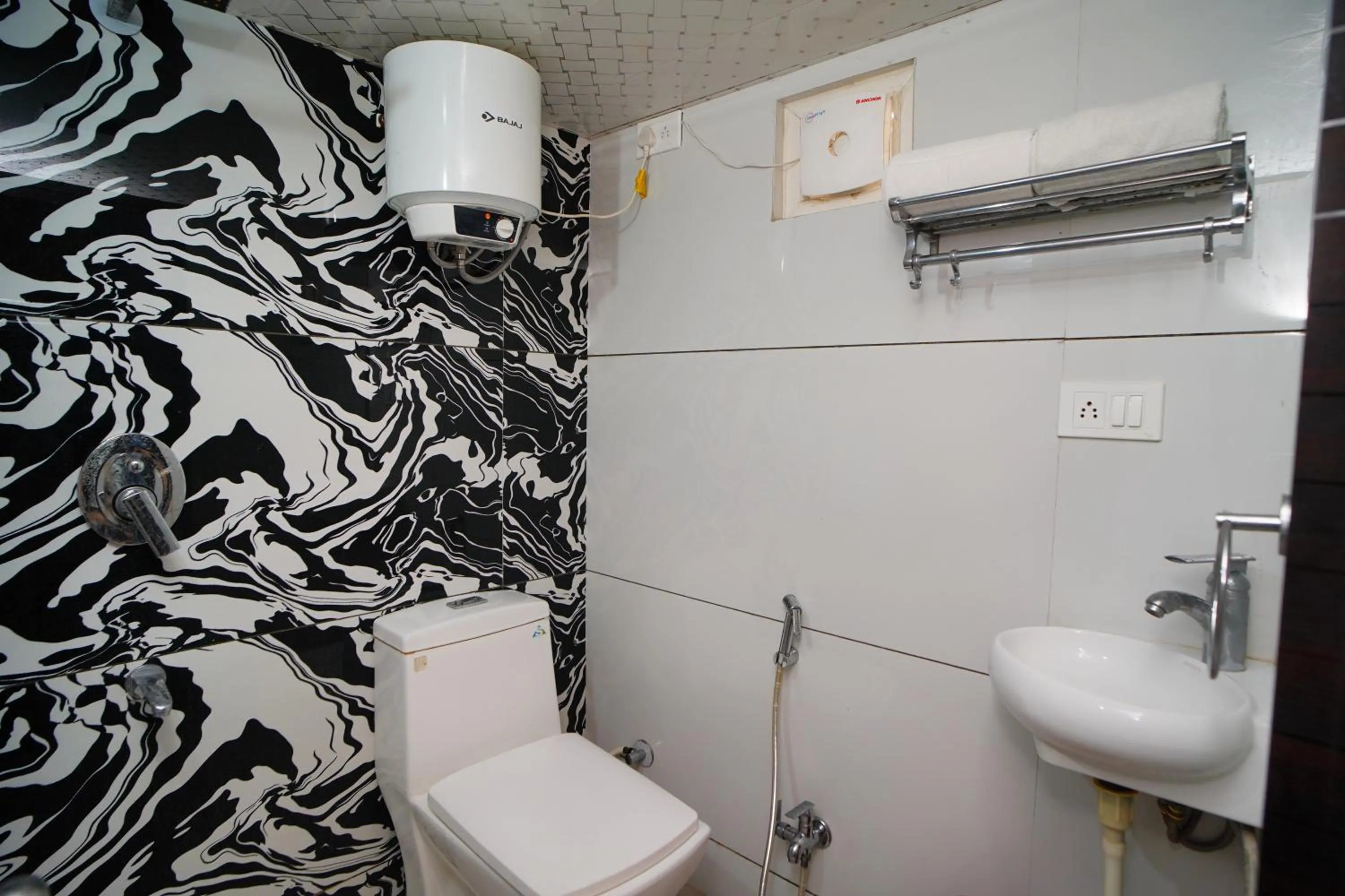 Bathroom in Hotel Lake Bridge