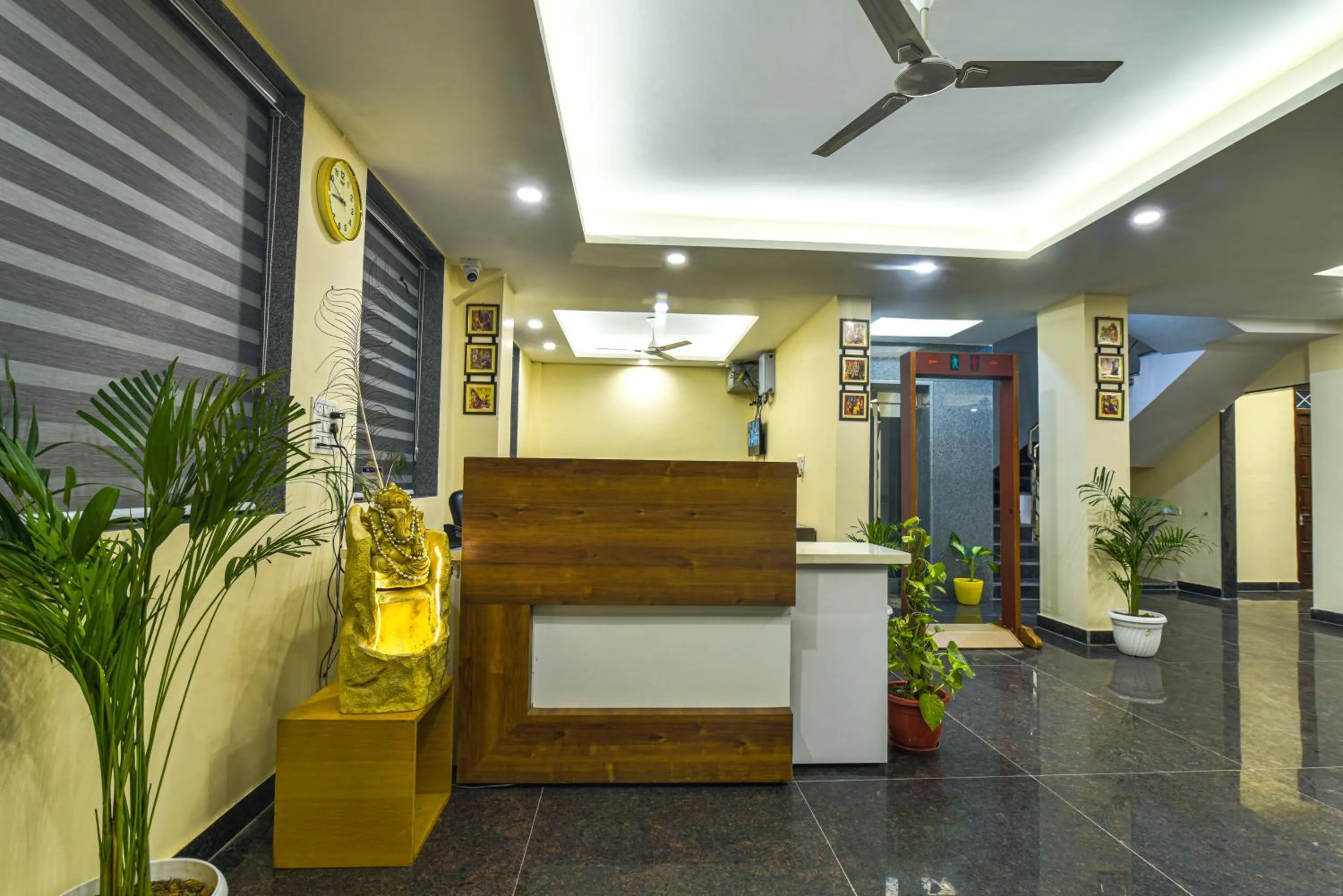 Lobby or reception in Diplomat Regency Yashobhoomi