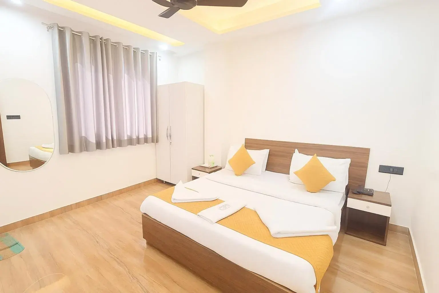 Photo of the whole room, Bed in Diplomat Regency Yashobhoomi Photo of the whole room, Bed in Diplomat Regency Yashobhoomi