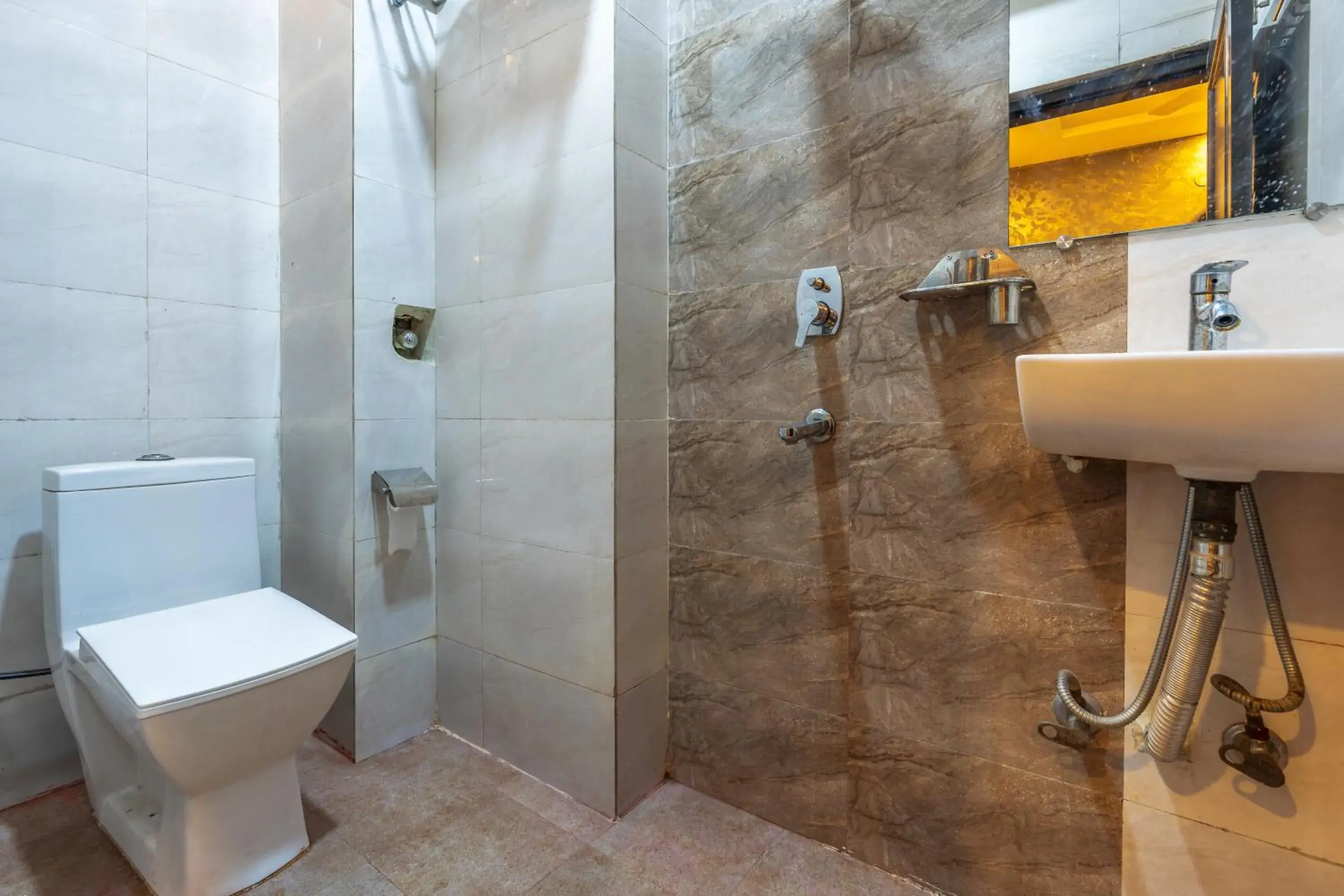 Bathroom in Diplomat Regency Yashobhoomi Bathroom in Diplomat Regency Yashobhoomi