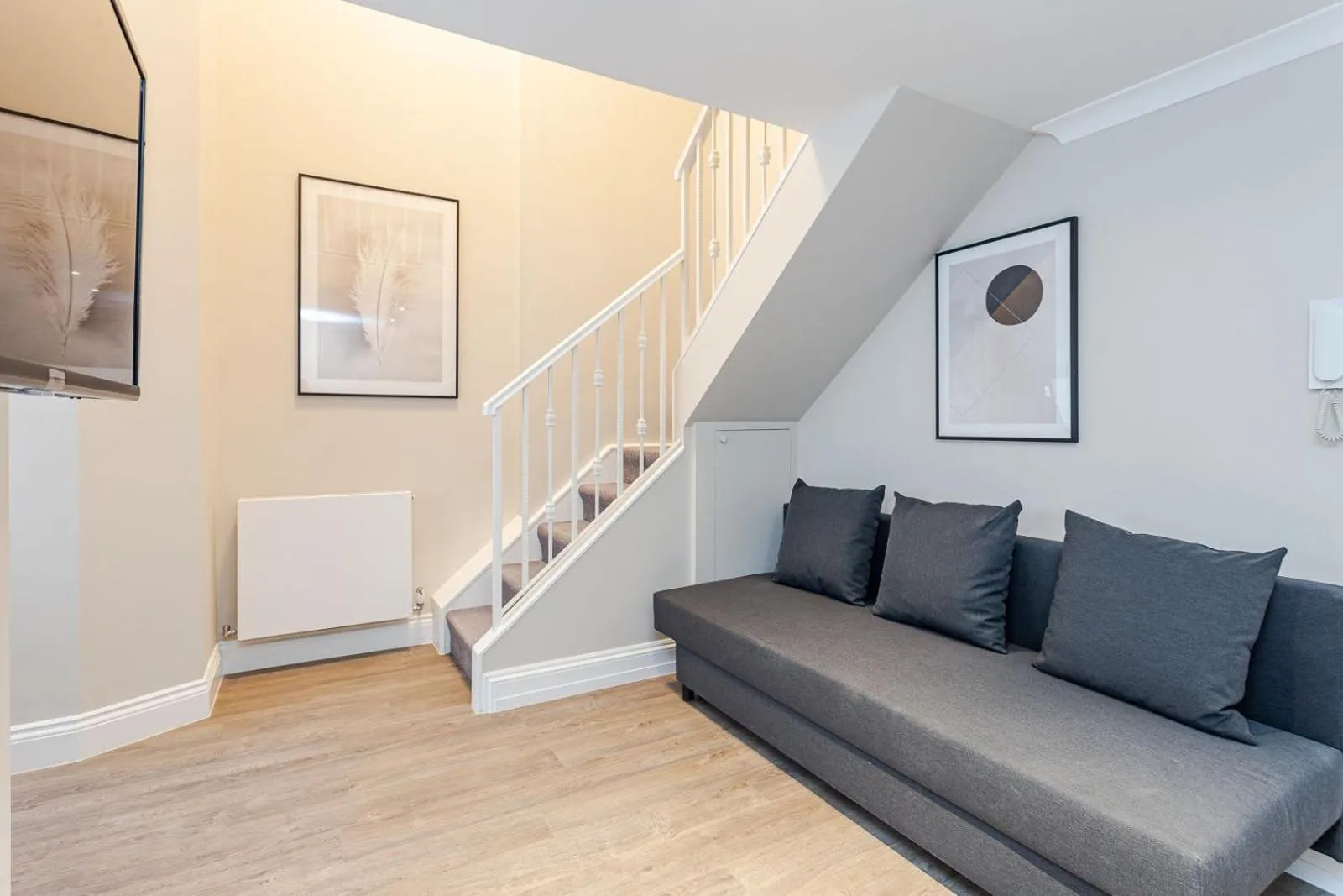 Living room in Cleveland Residences Kensington