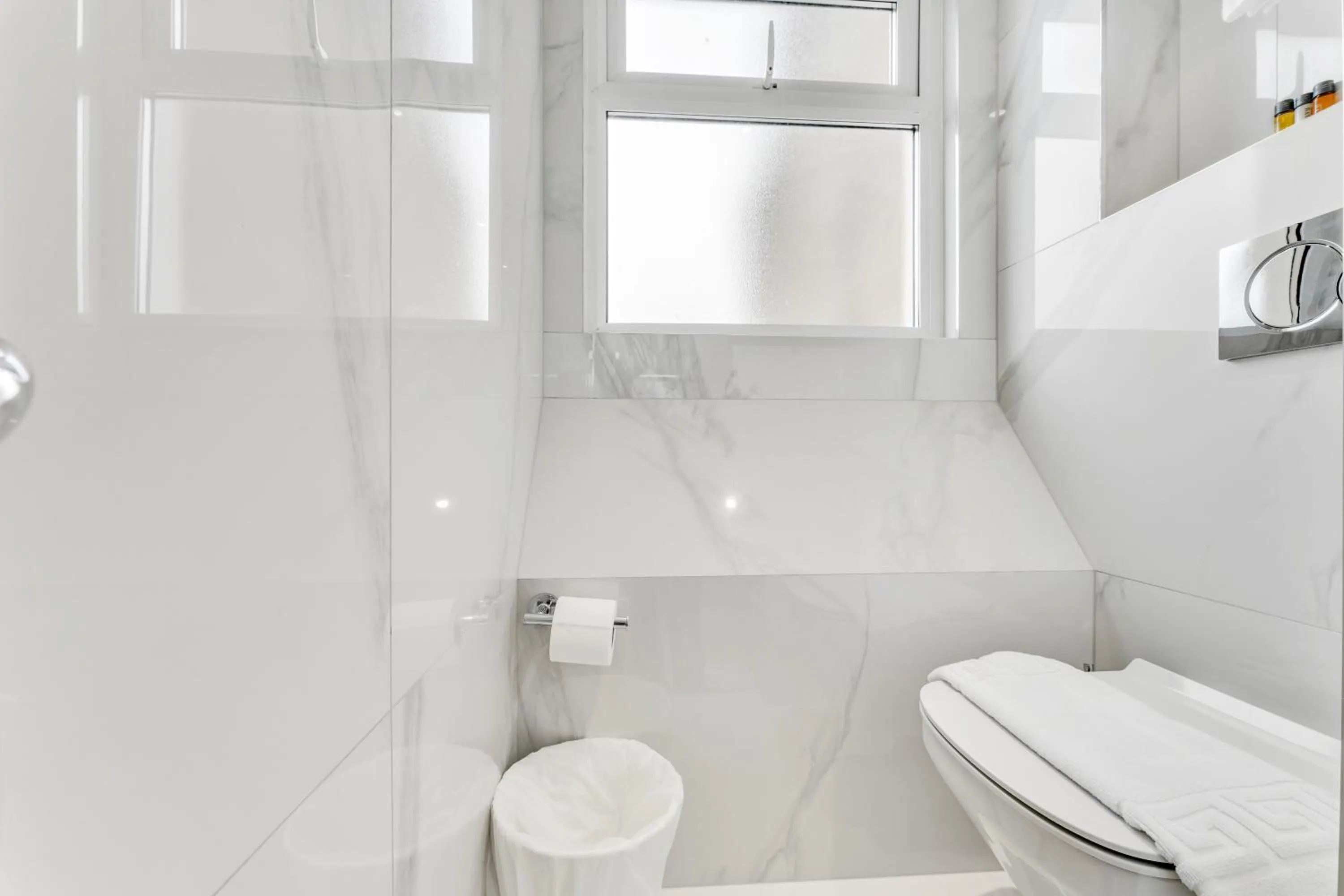 Bathroom in Cleveland Residences Kensington