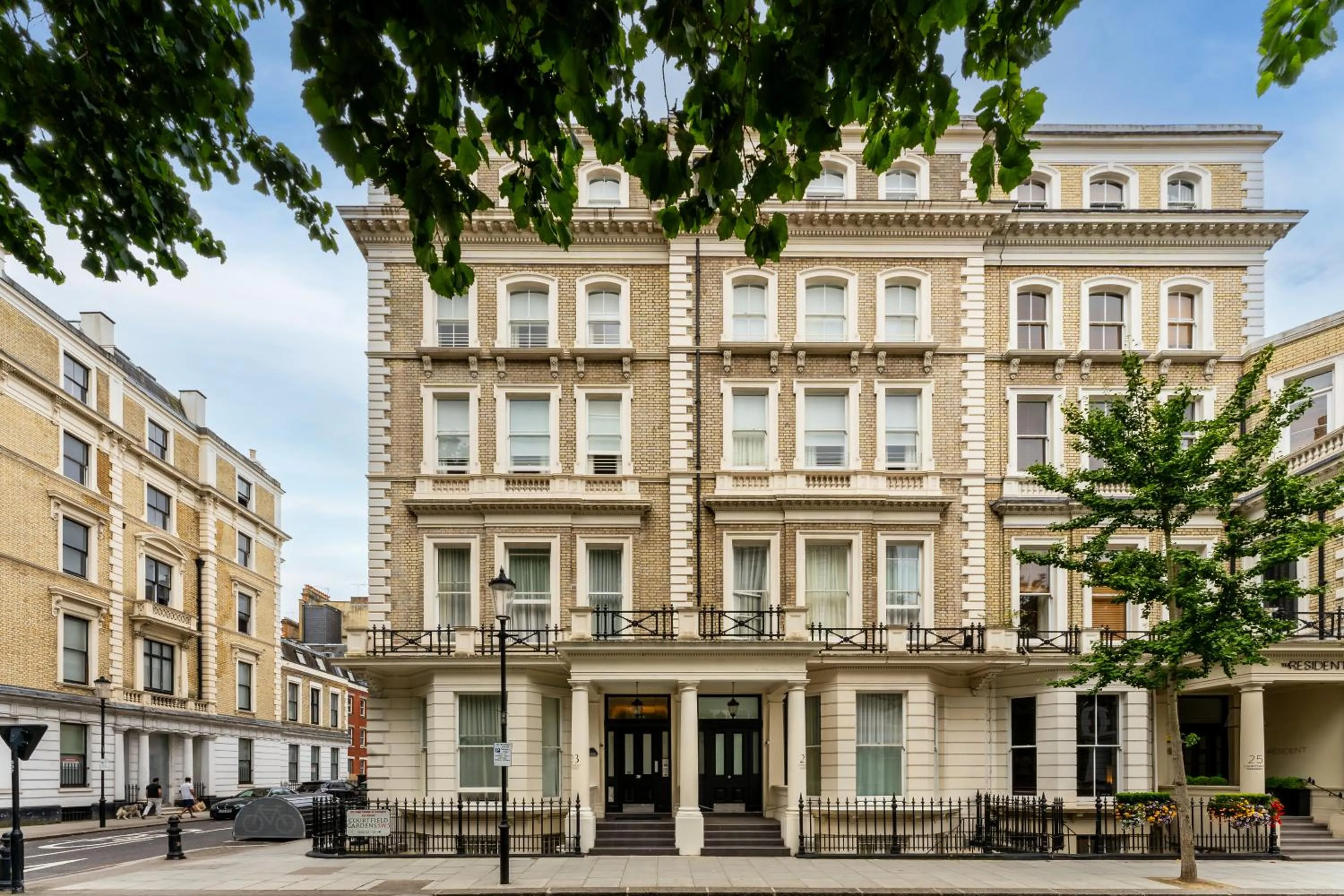 Cleveland Residences Kensington