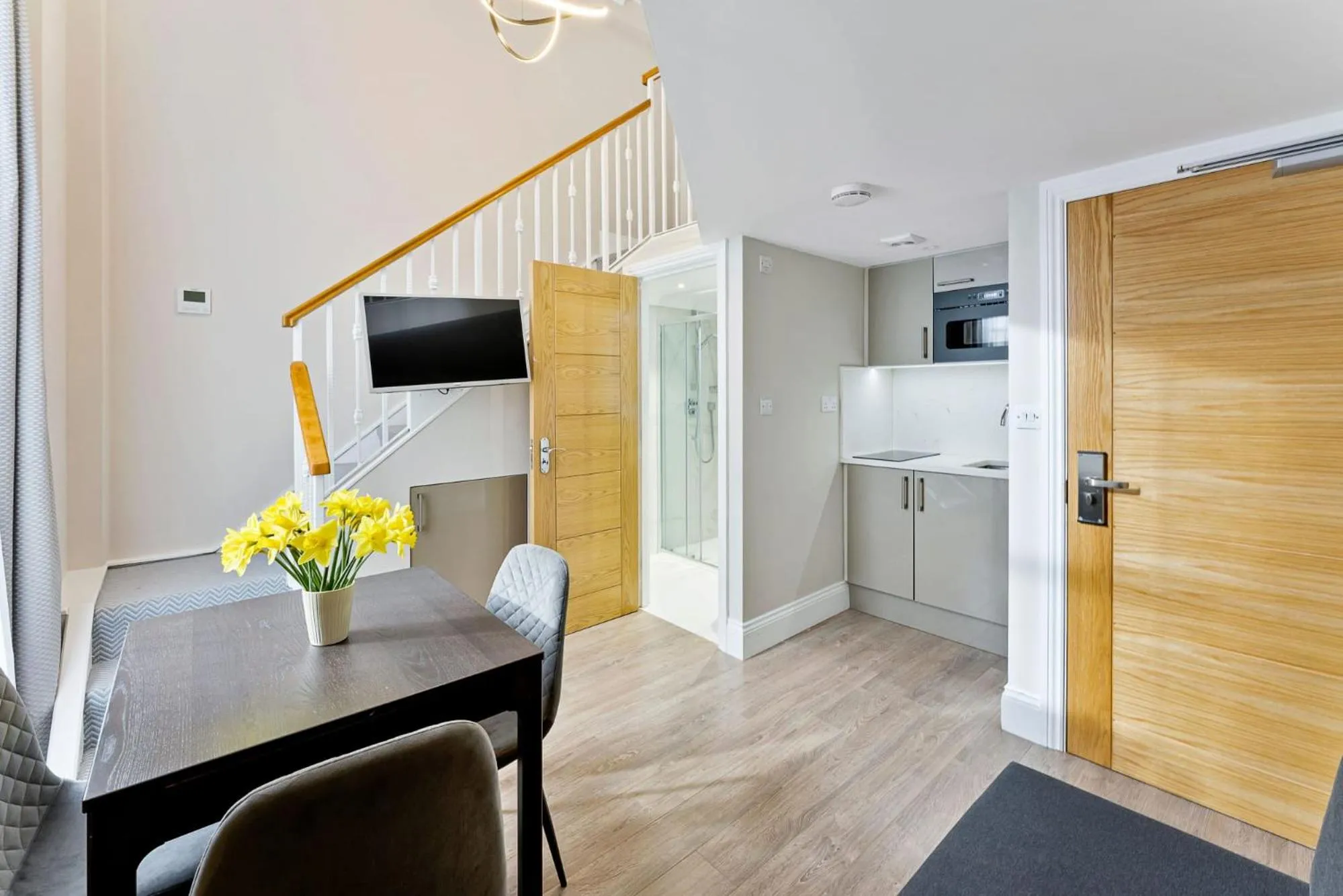 Living room in Cleveland Residences Kensington