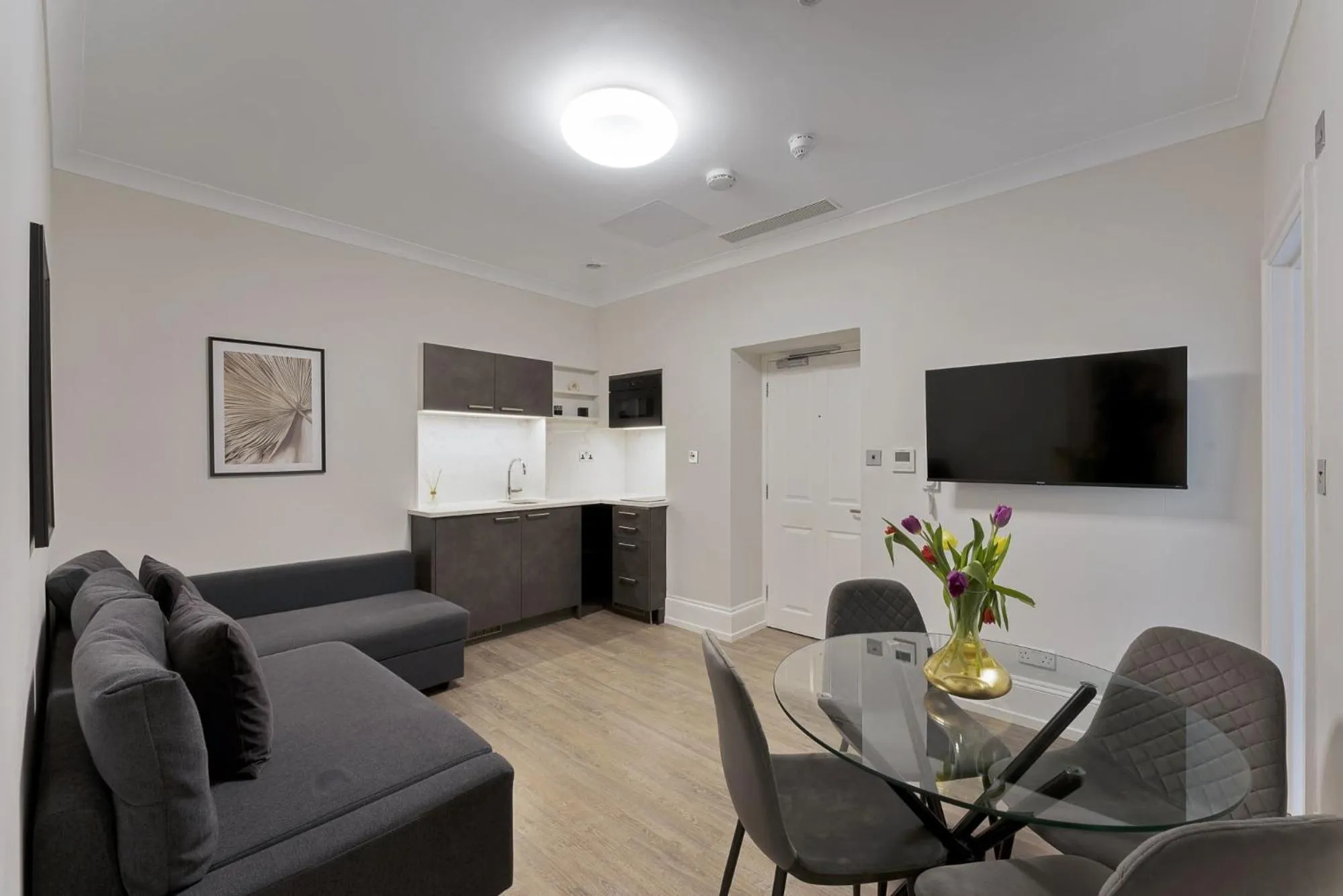 Kitchen or kitchenette in Cleveland Residences Kensington