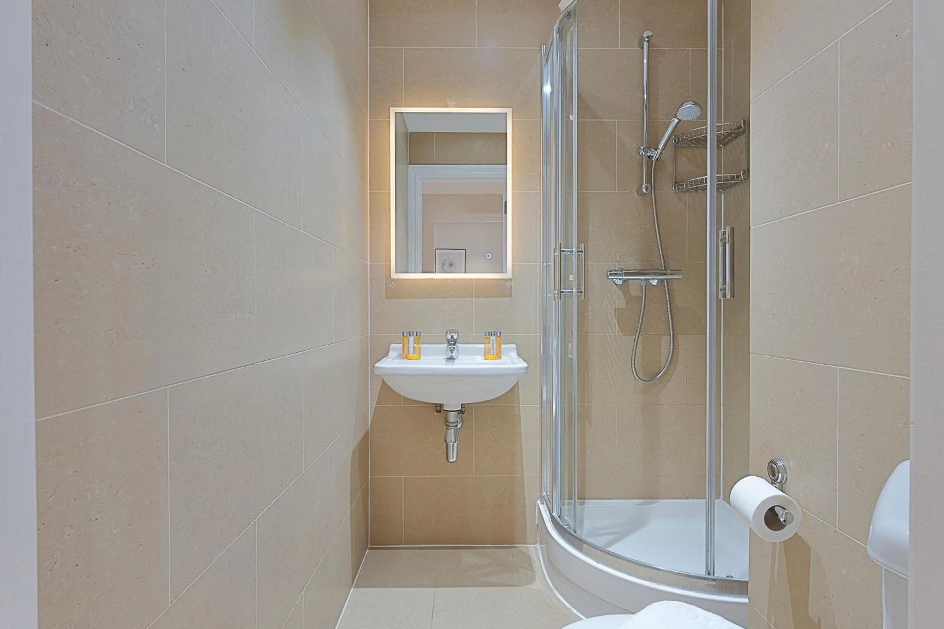 Bathroom in Cleveland Residences Kensington