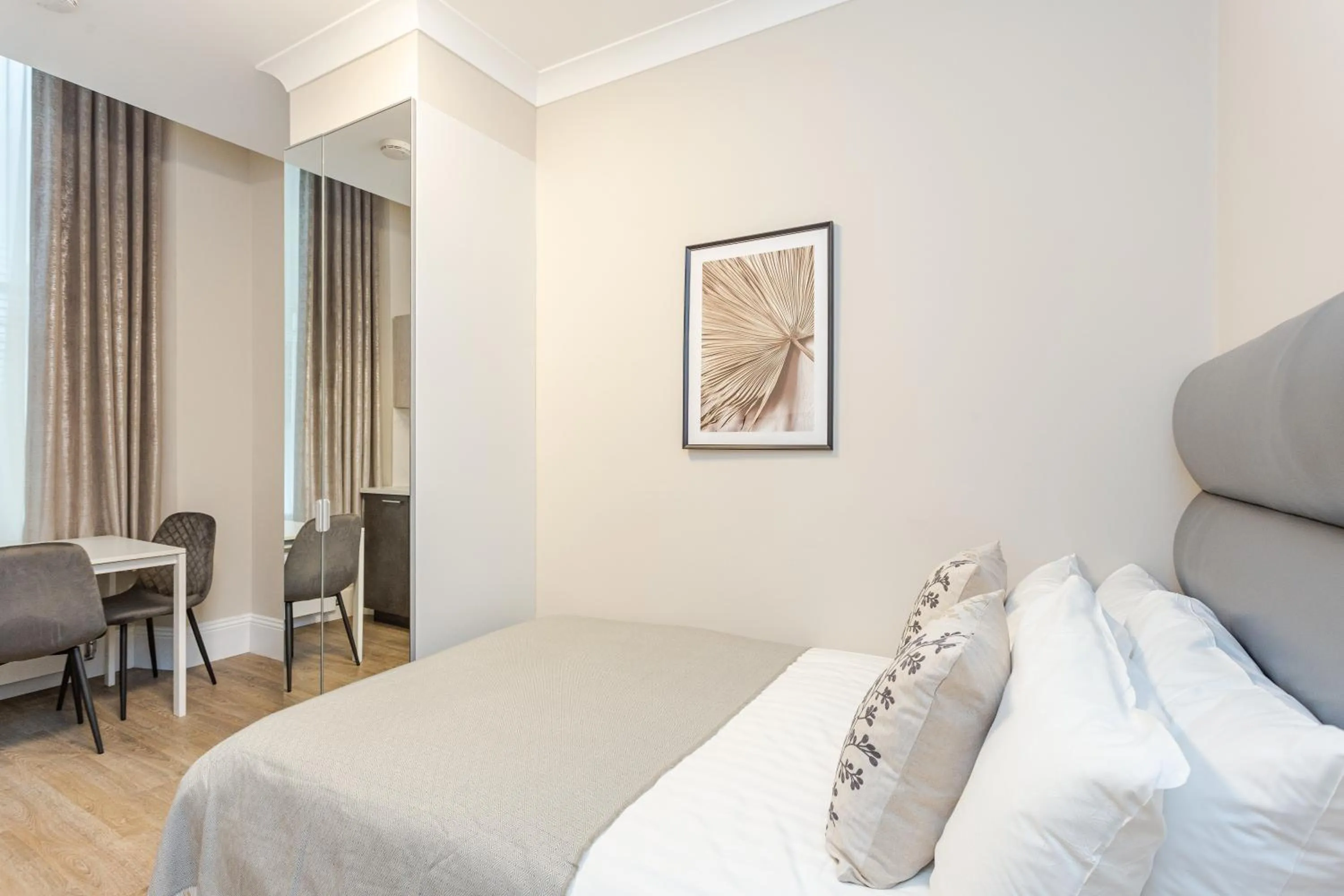 Bed in Cleveland Residences Kensington